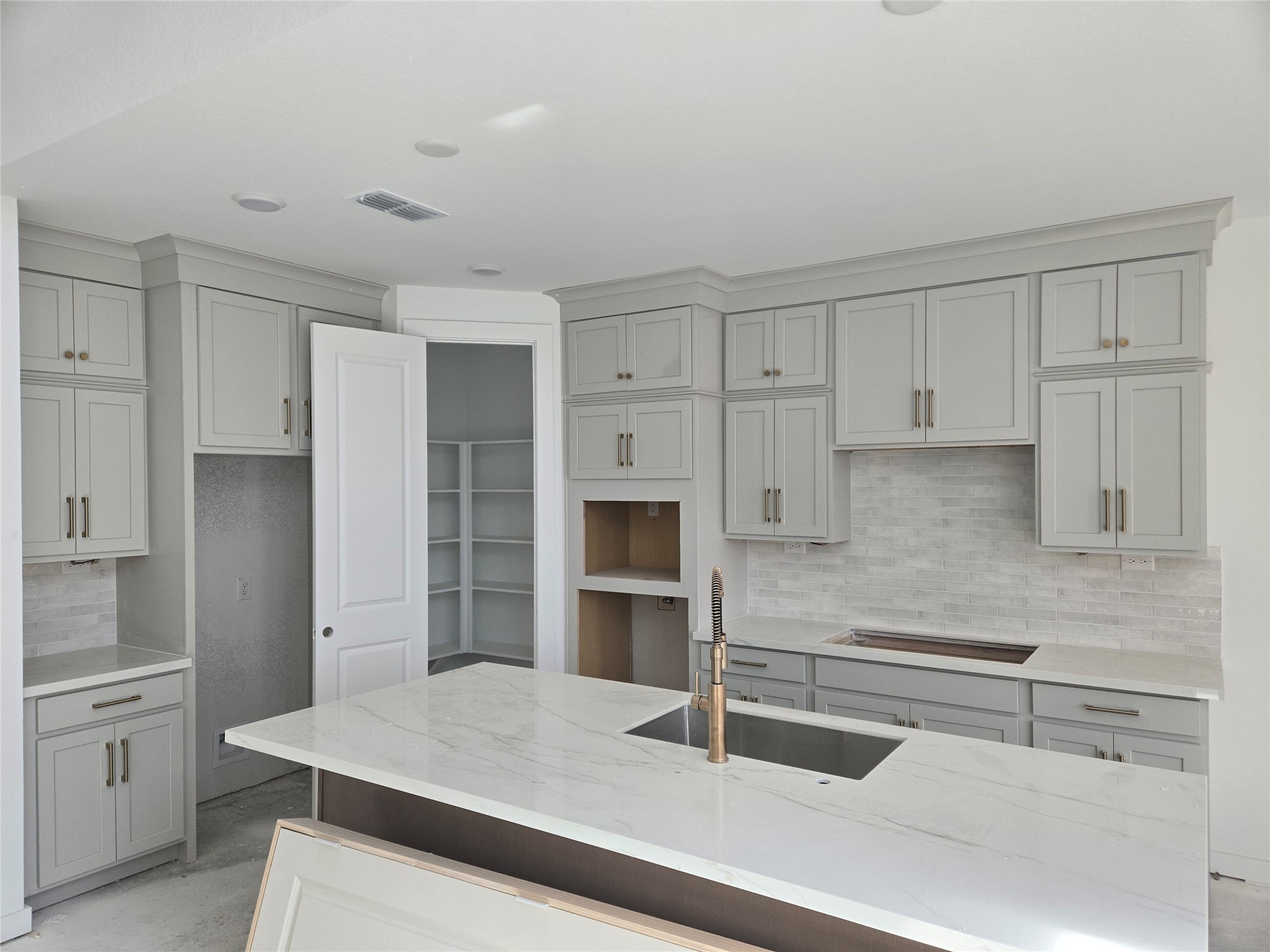 9438 Pacific Crest Court Property Photo 4