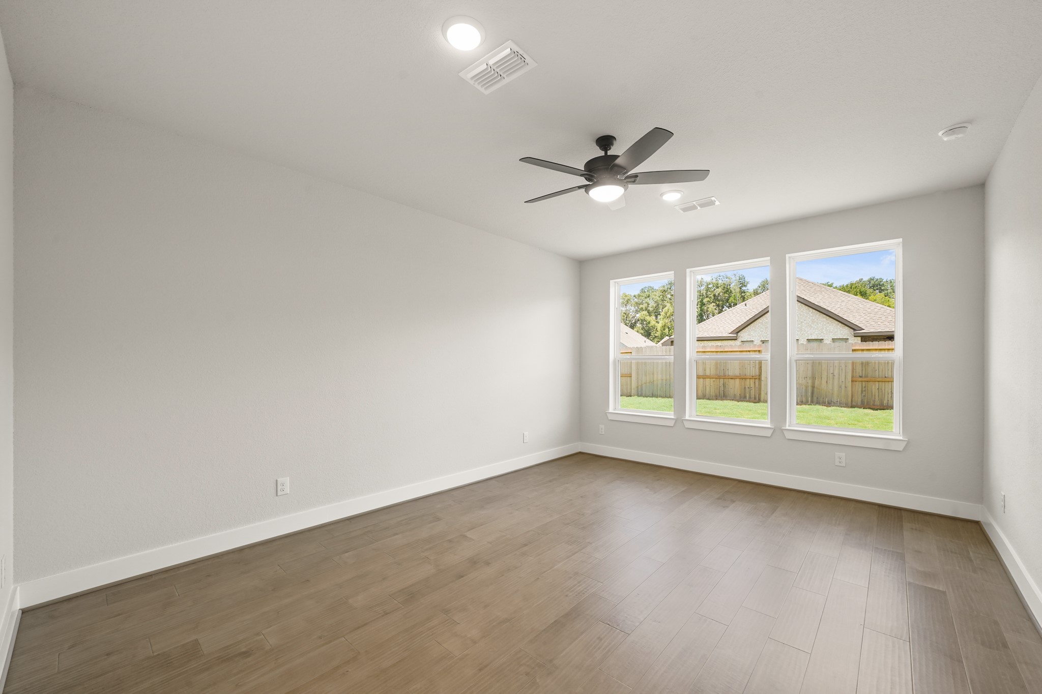 9438 Pacific Crest Court Property Photo 11