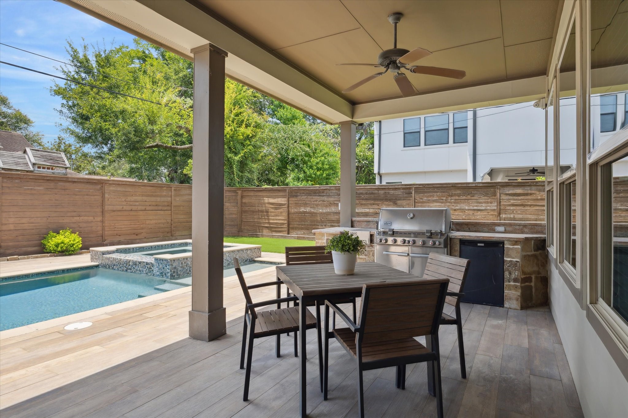 1729 Wakefield Drive Property Photo 1