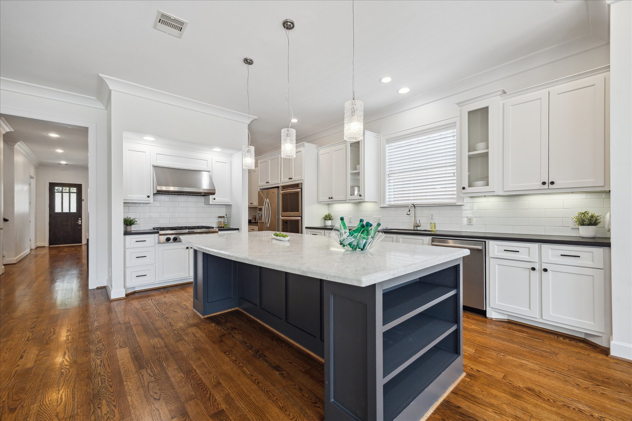 1729 Wakefield Drive Property Photo 10