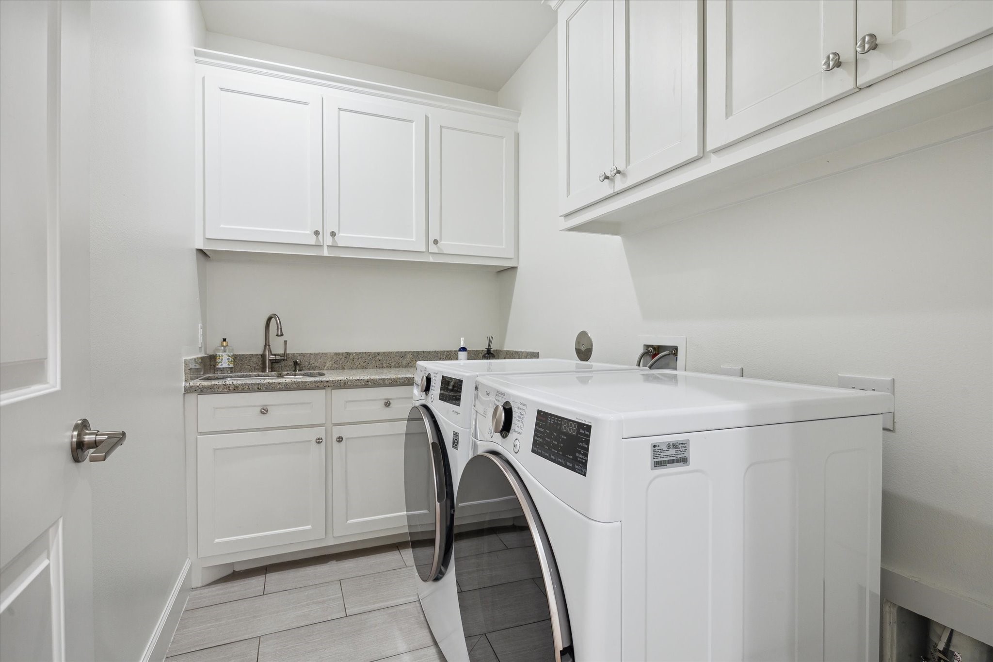 1729 Wakefield Drive Property Photo 28