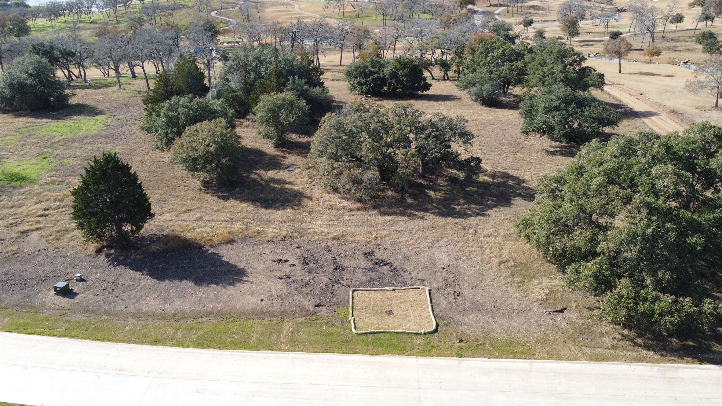 100 Labrador Lane Property Photo 1