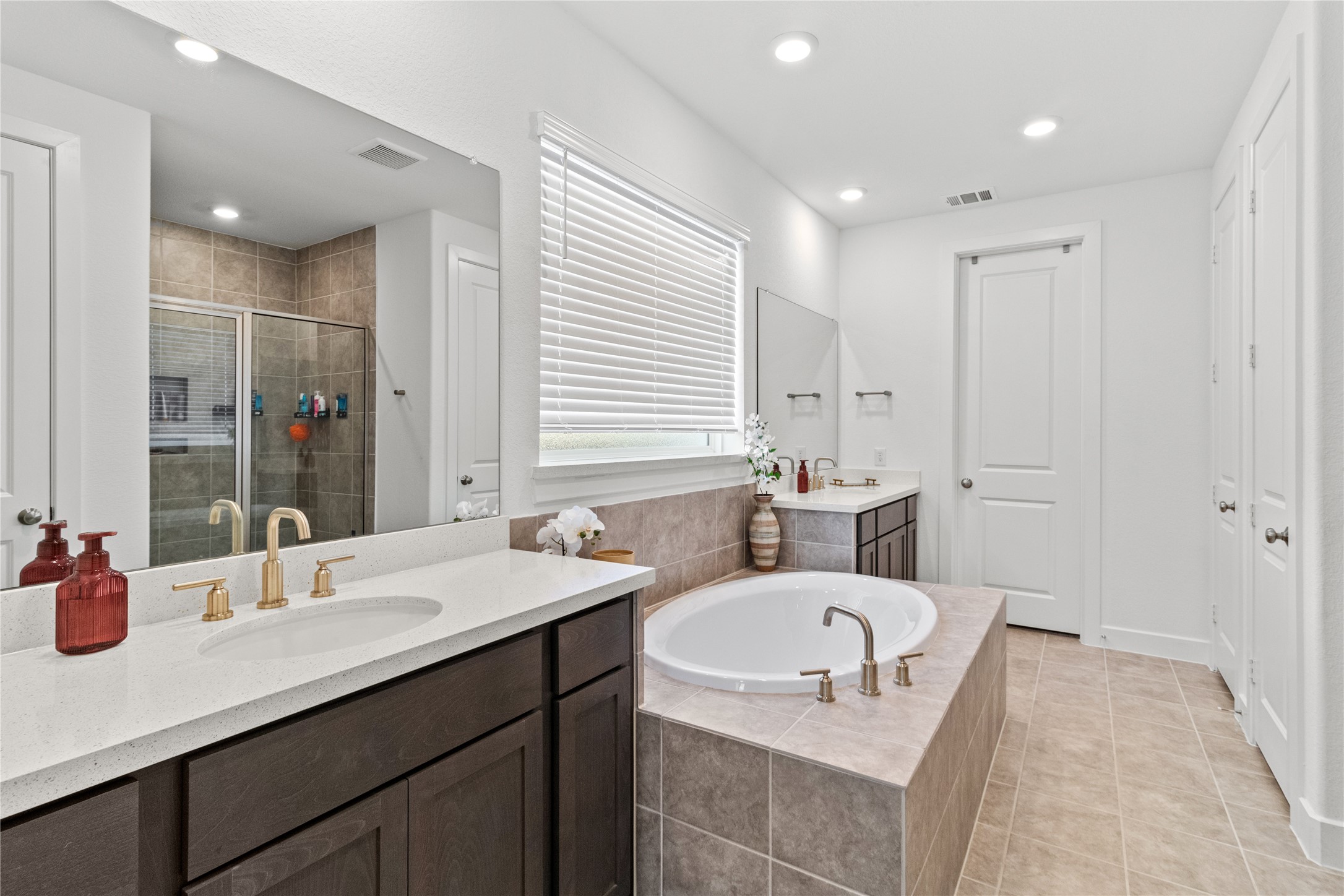 709 Turner Cove Court Property Photo 15