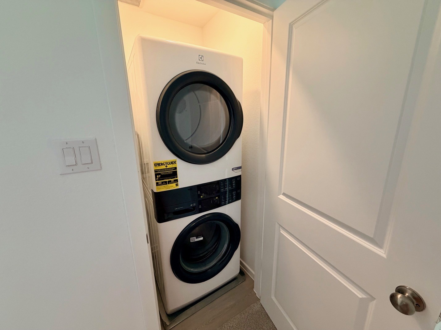 938 Pertuso Ln Property Photo 7