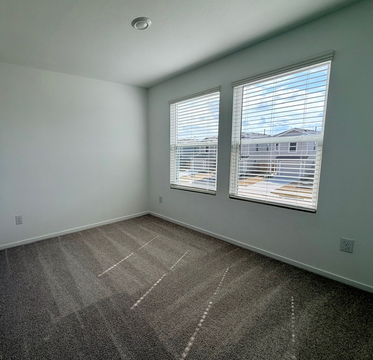 938 Pertuso Ln Property Photo 10