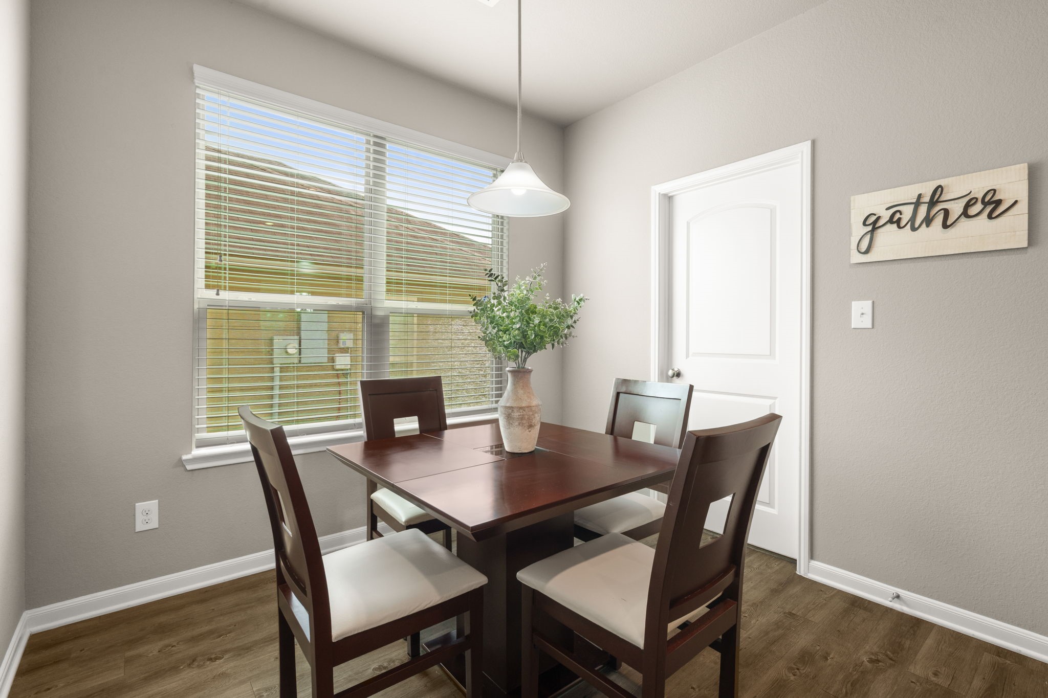 1921 Briar Grove Drive Property Photo 17