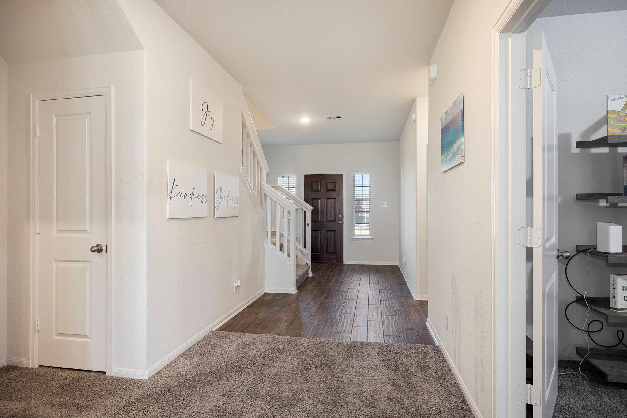 24311 Huntcliff Drive Property Photo 5