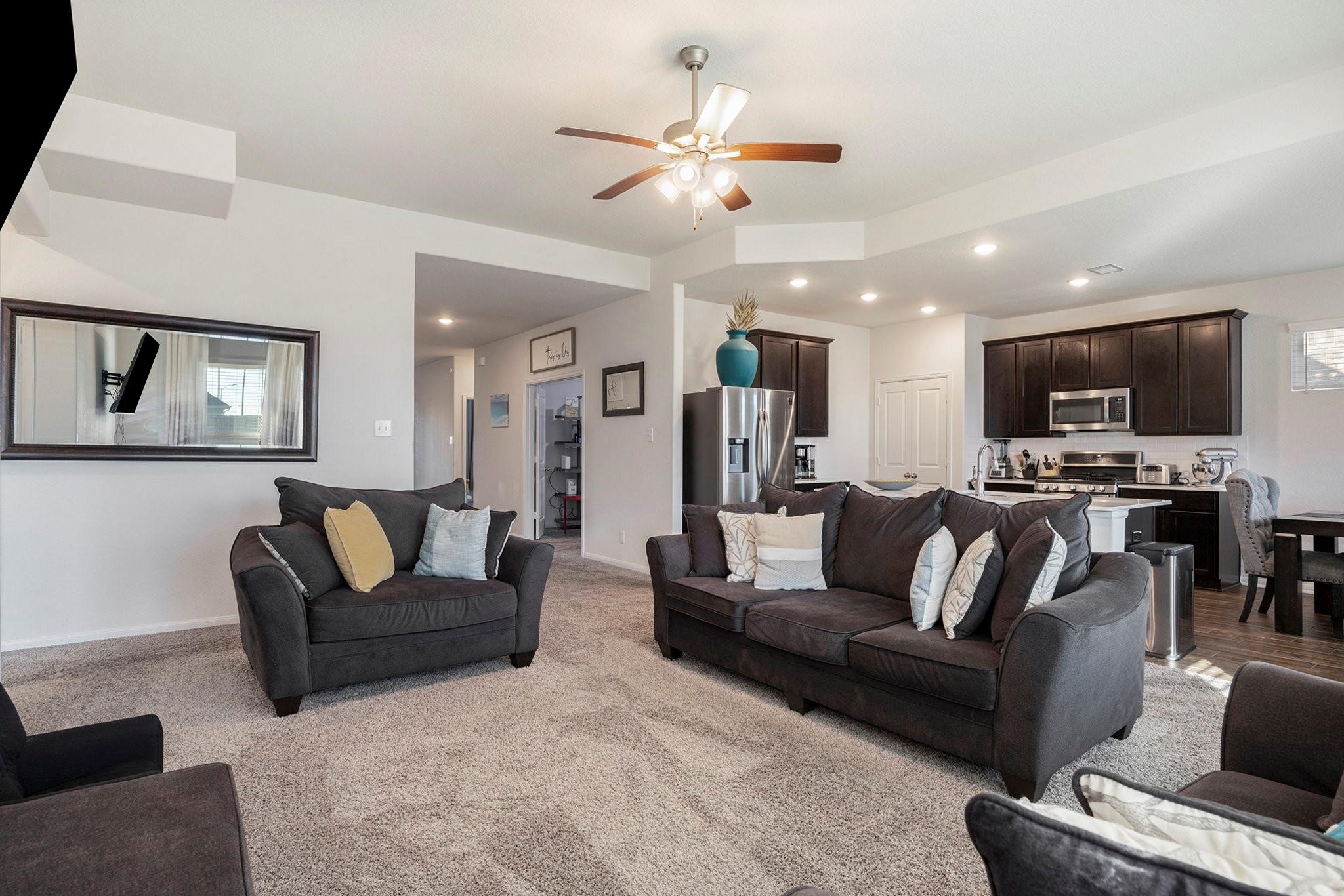24311 Huntcliff Drive Property Photo 8
