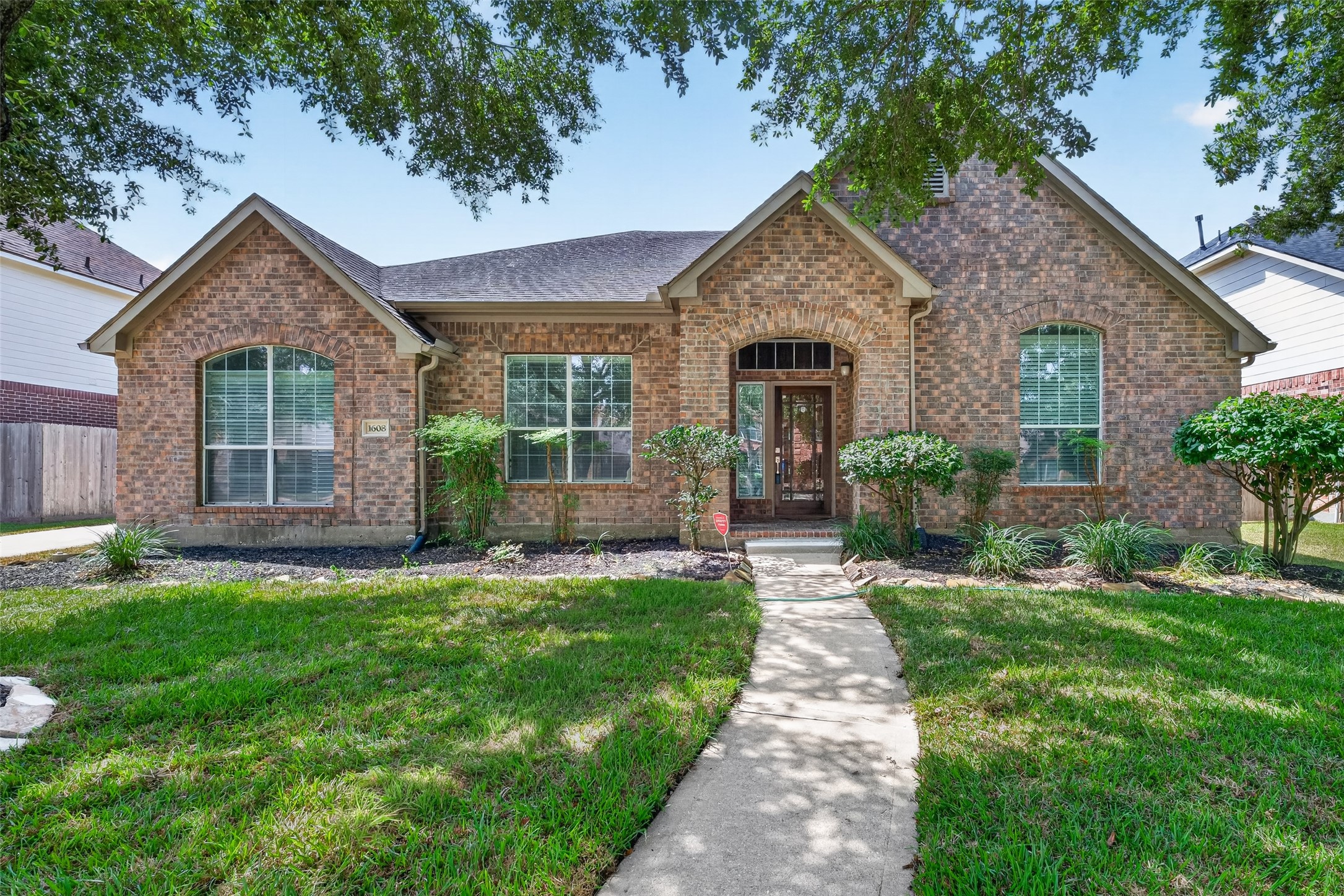 1608 Spring Glen Lane Property Photo 1