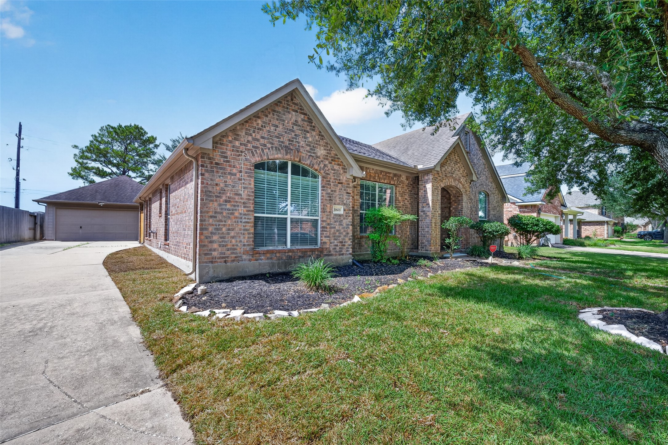 1608 Spring Glen Lane Property Photo 2