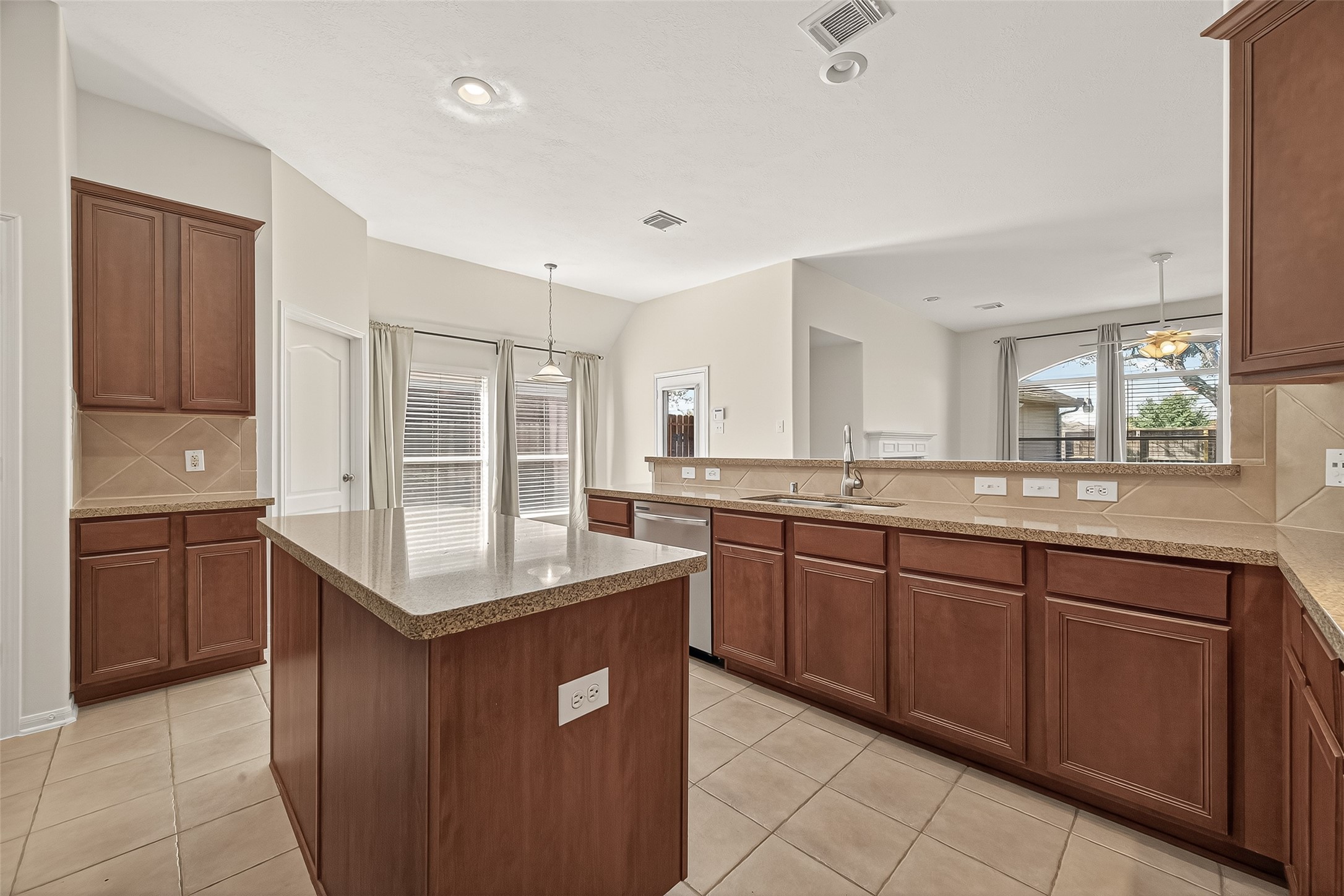 1608 Spring Glen Lane Property Photo 13