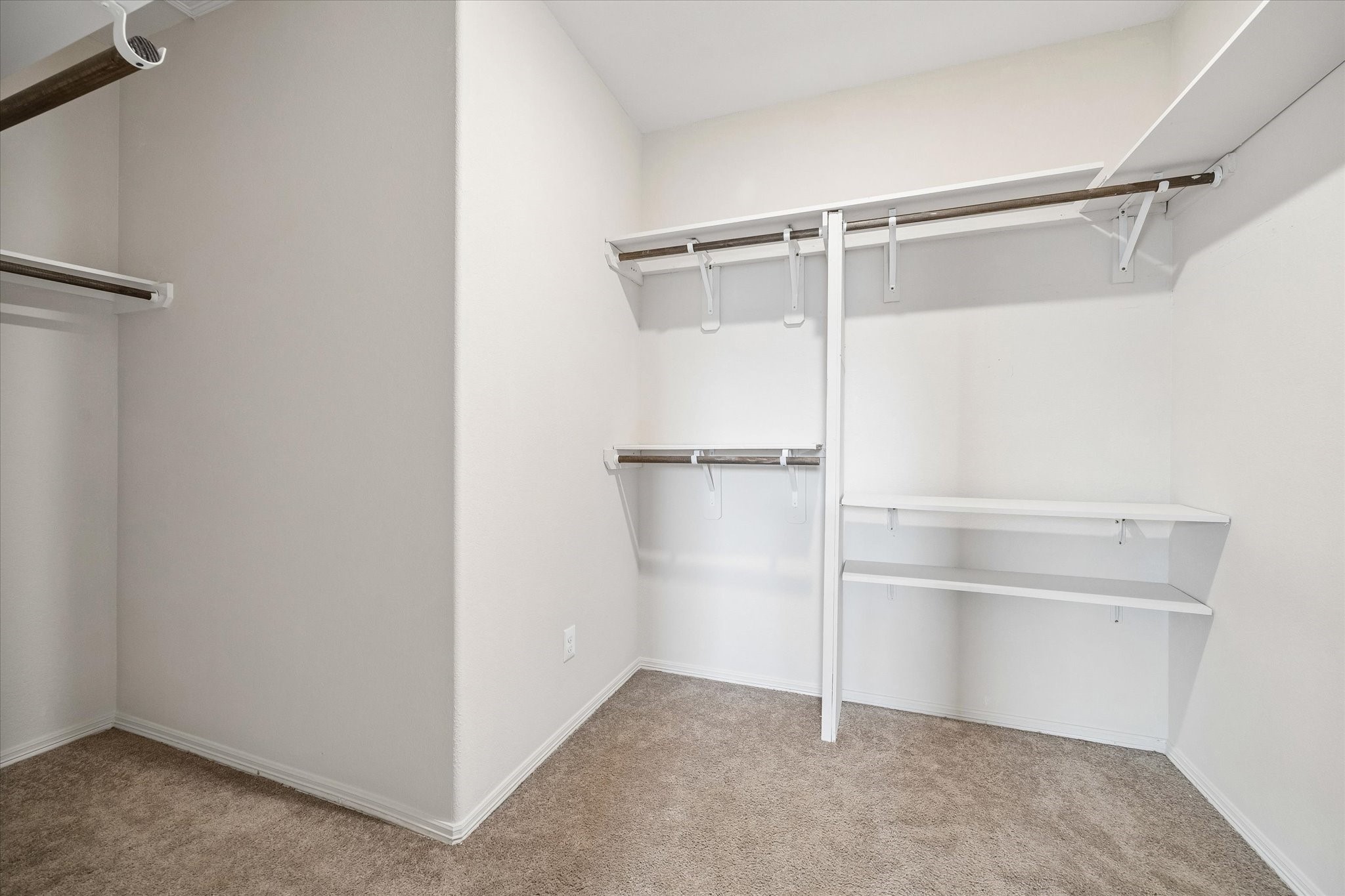 9735 Raisbeck Property Photo 21