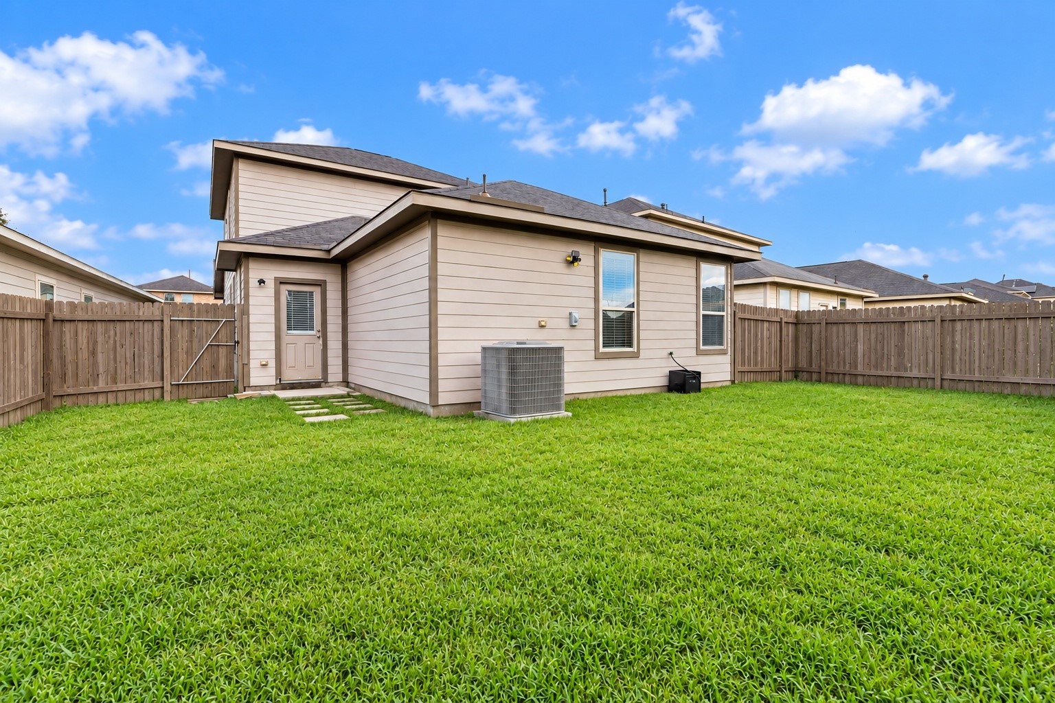 9735 Raisbeck Property Photo 30