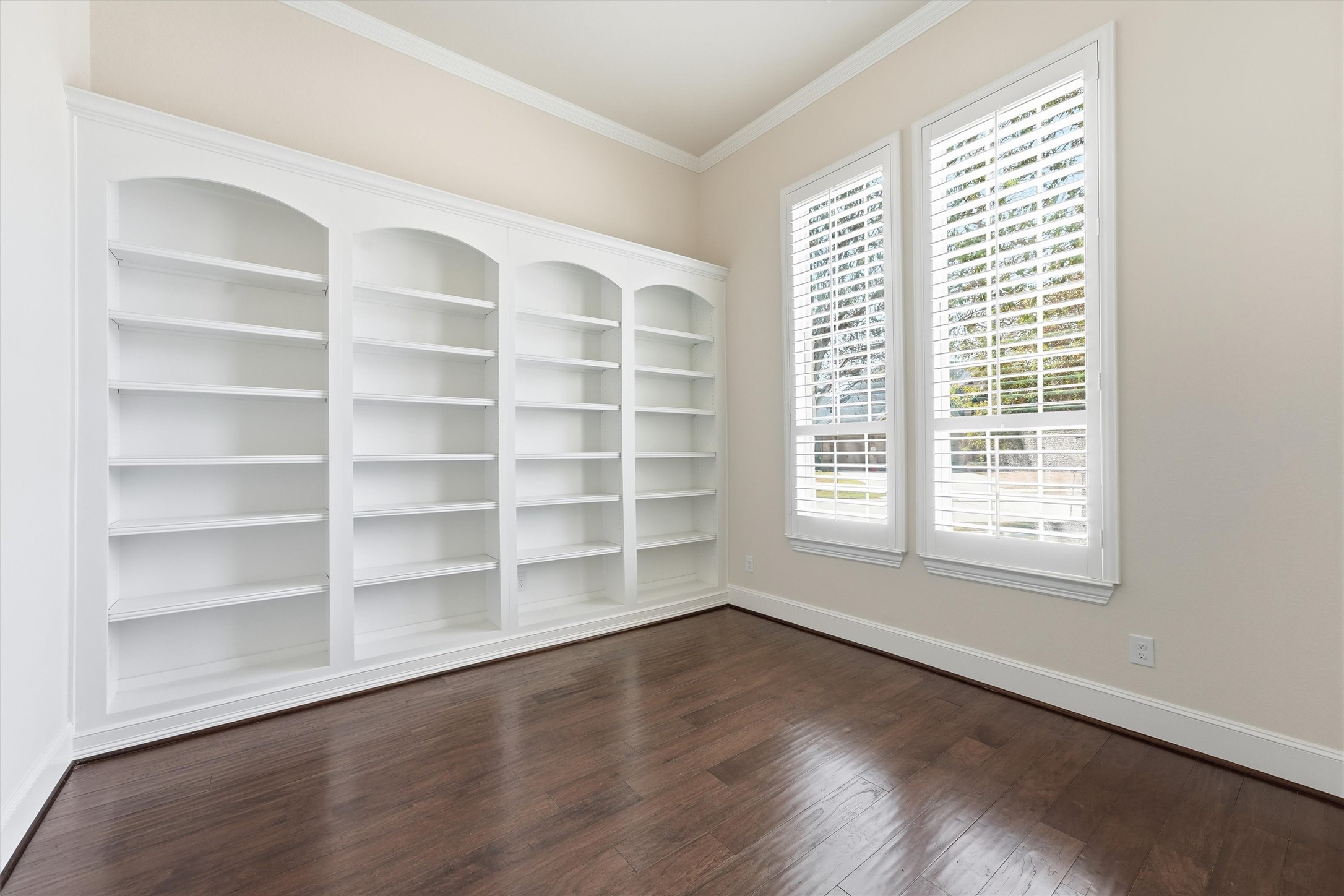 9952 Downey Emerald Drive Property Photo 28