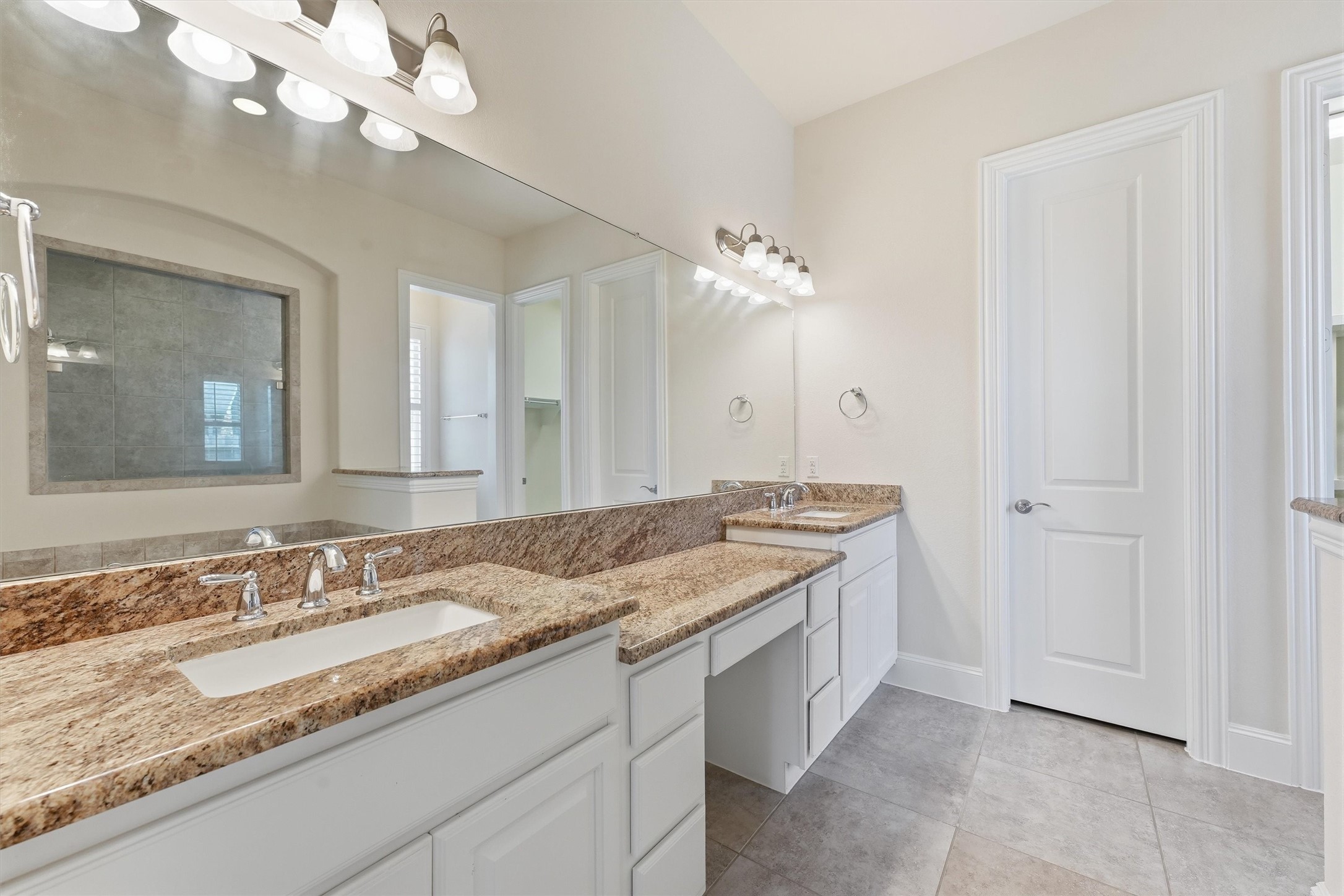 9952 Downey Emerald Drive Property Photo 37