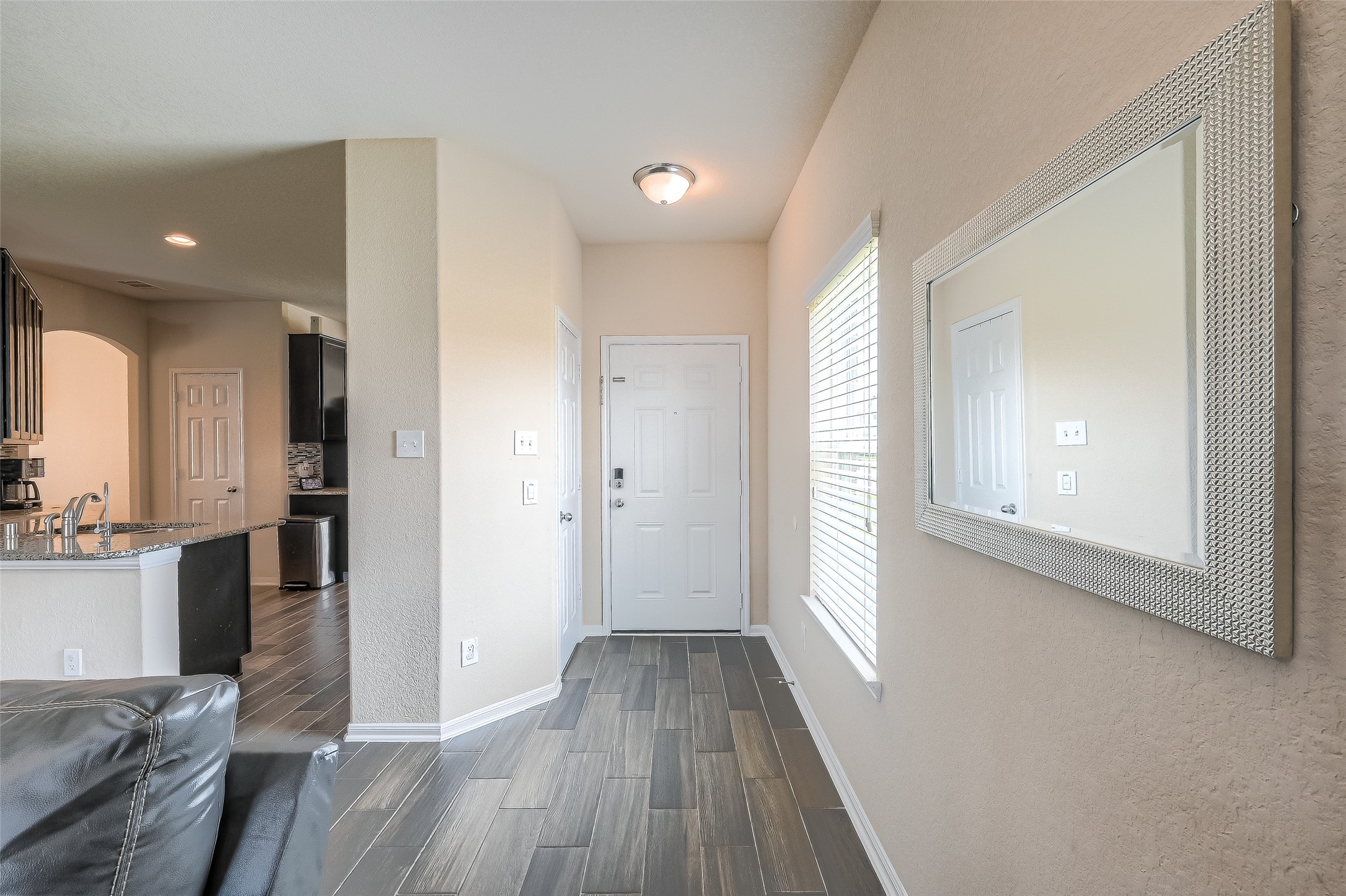 3030 Currier Court Property Photo 4