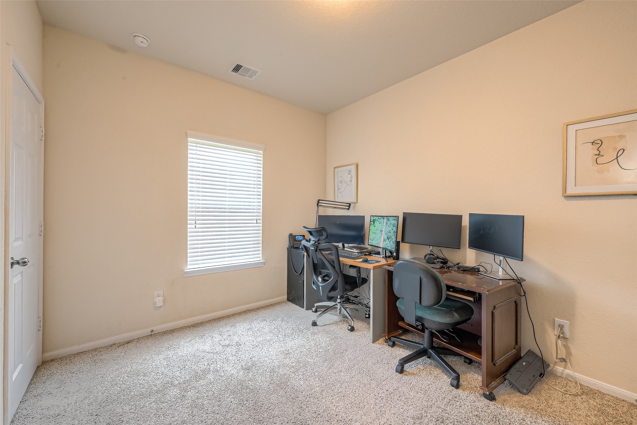 3030 Currier Court Property Photo 17