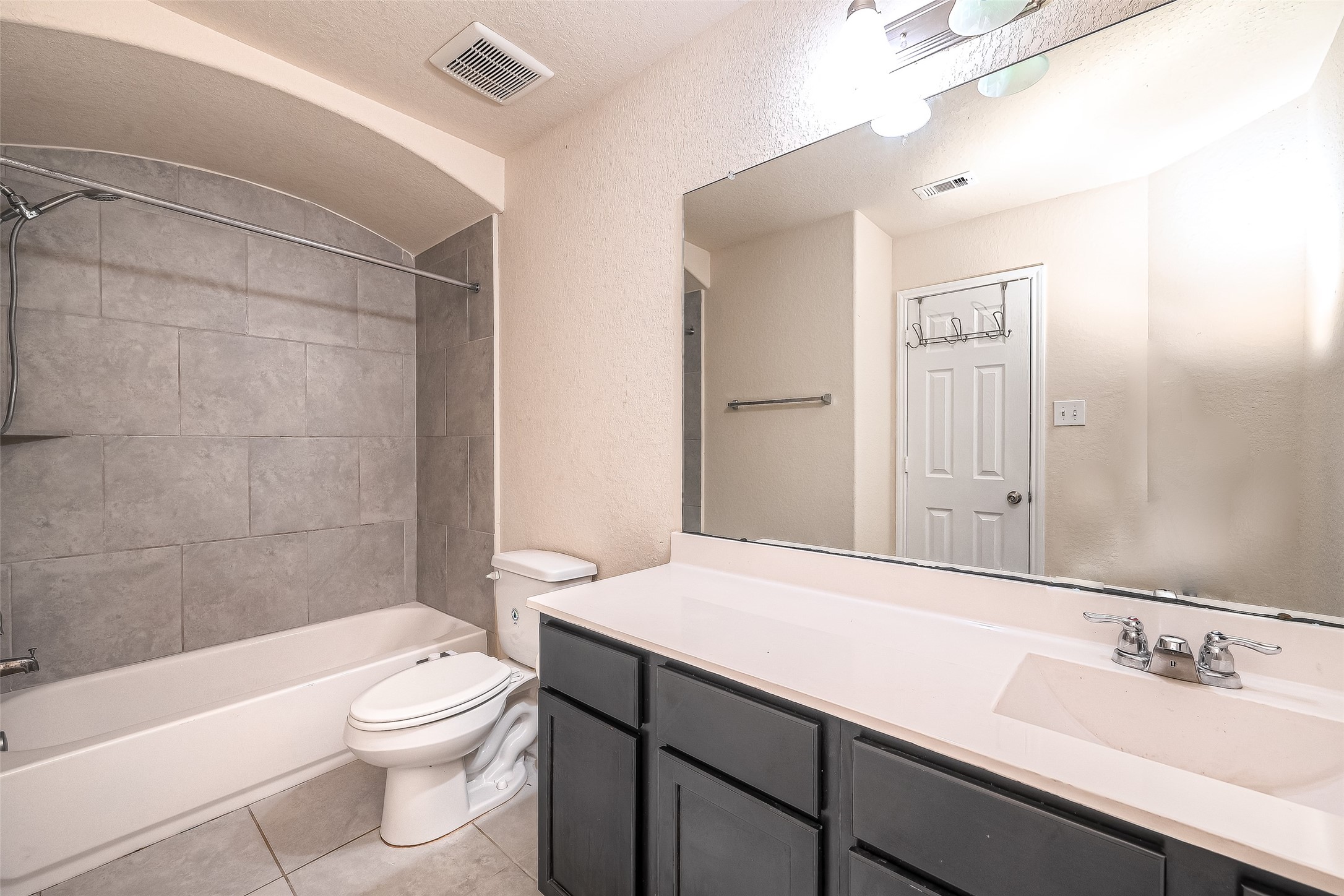 3030 Currier Court Property Photo 26