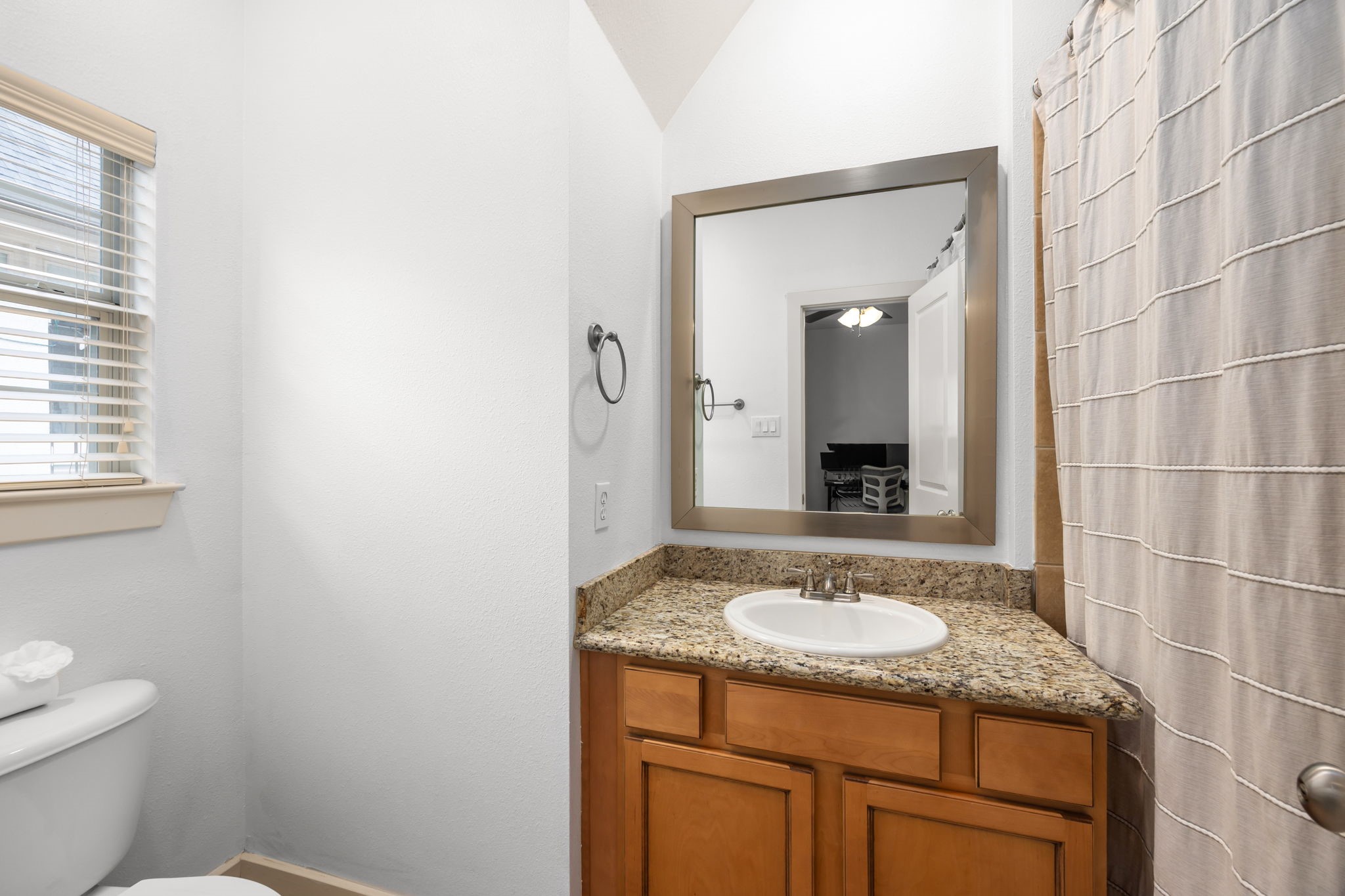 1331 W 24th Street D Property Photo 41