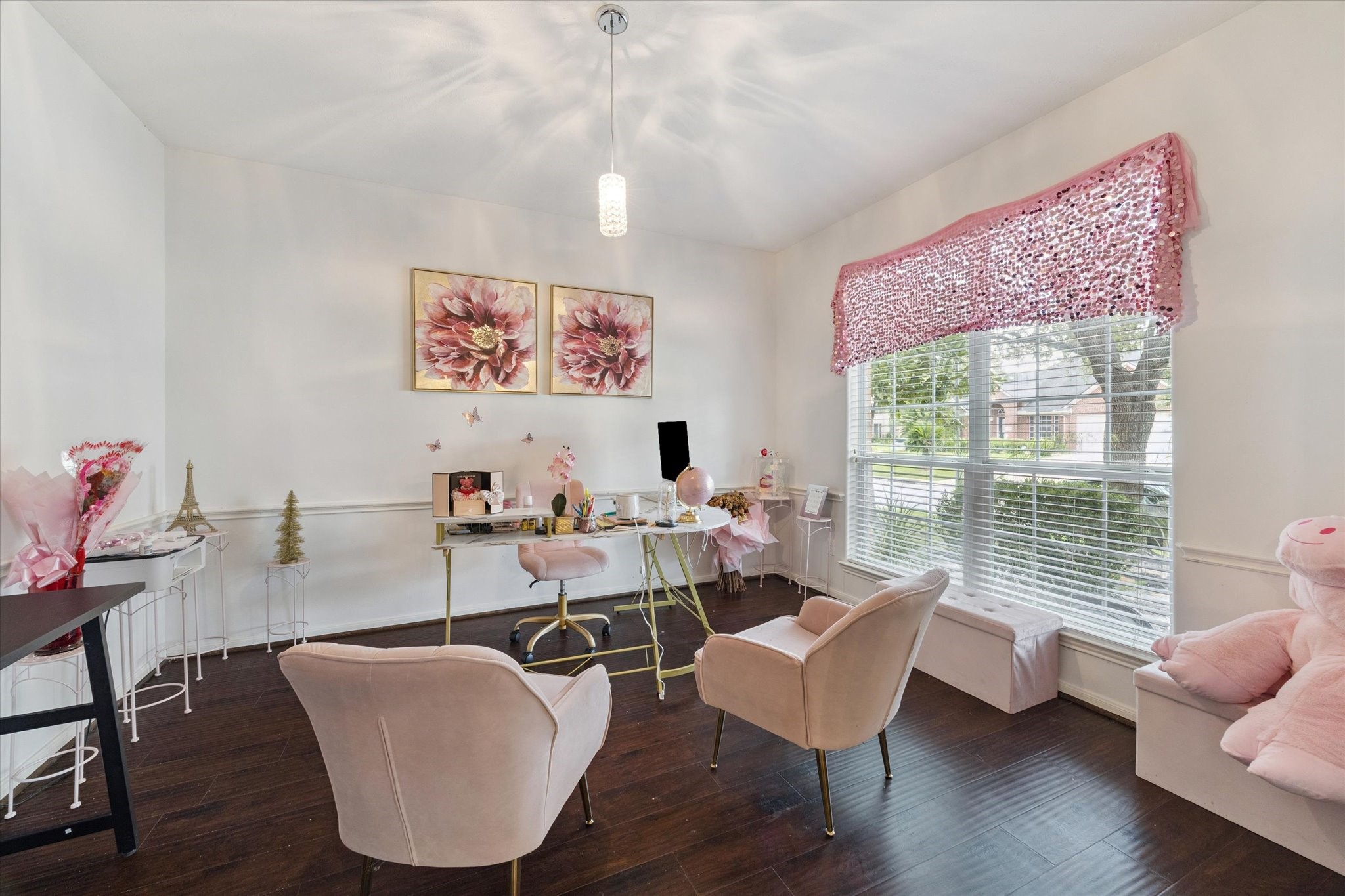 6306 Amelia Springs Drive Property Photo 5