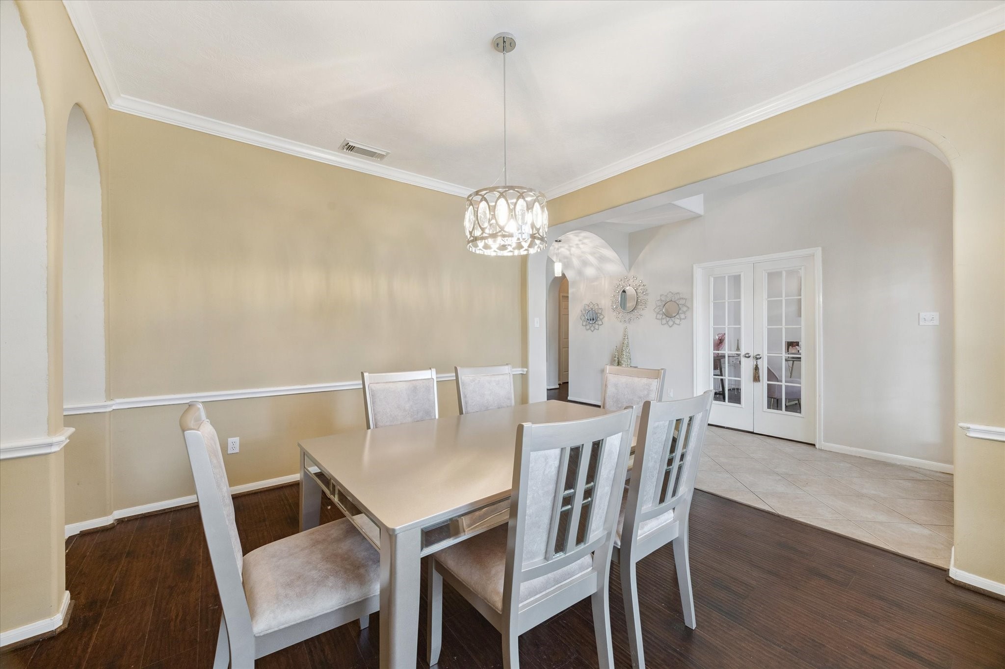 6306 Amelia Springs Drive Property Photo 8