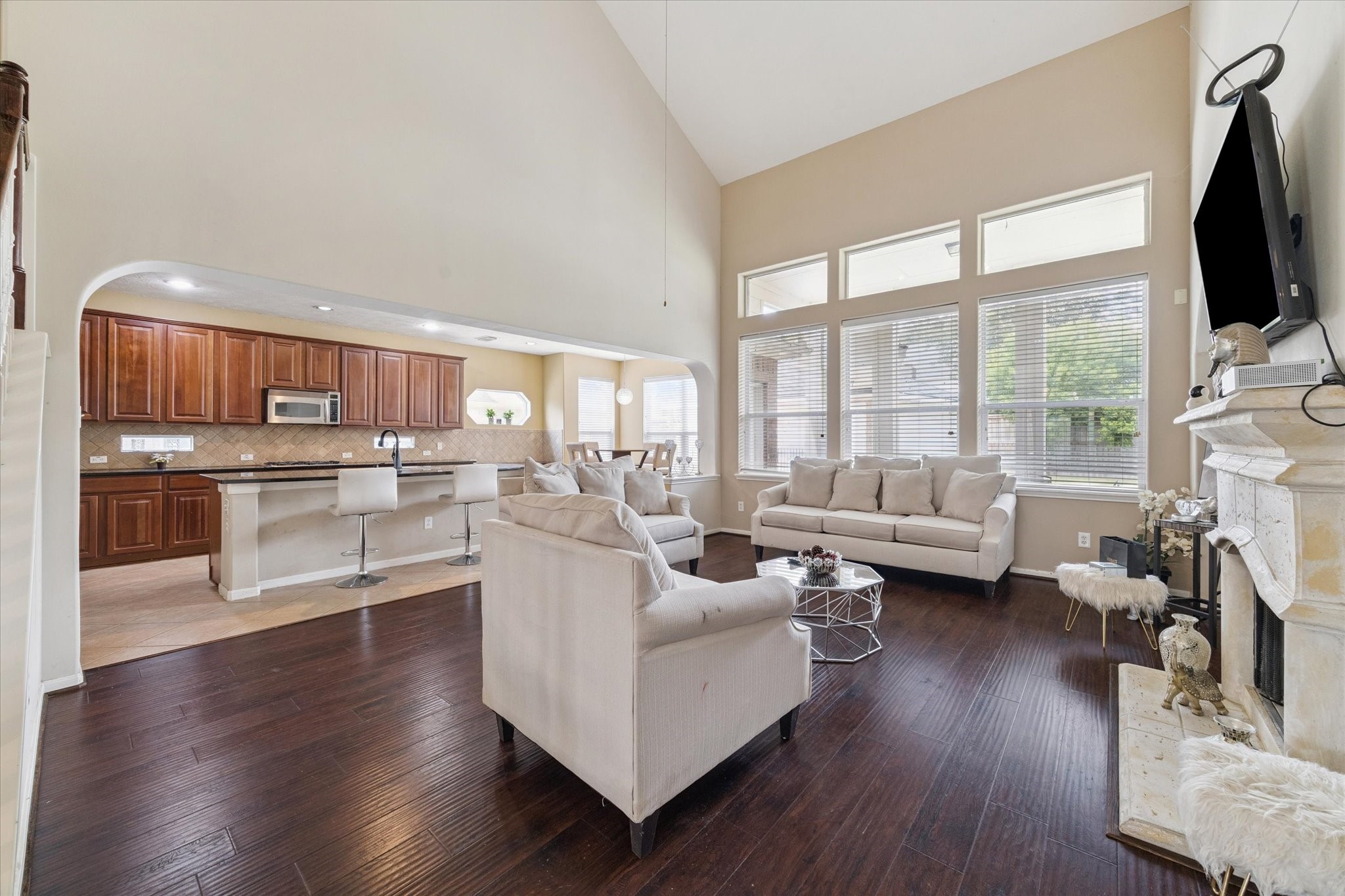 6306 Amelia Springs Drive Property Photo 10