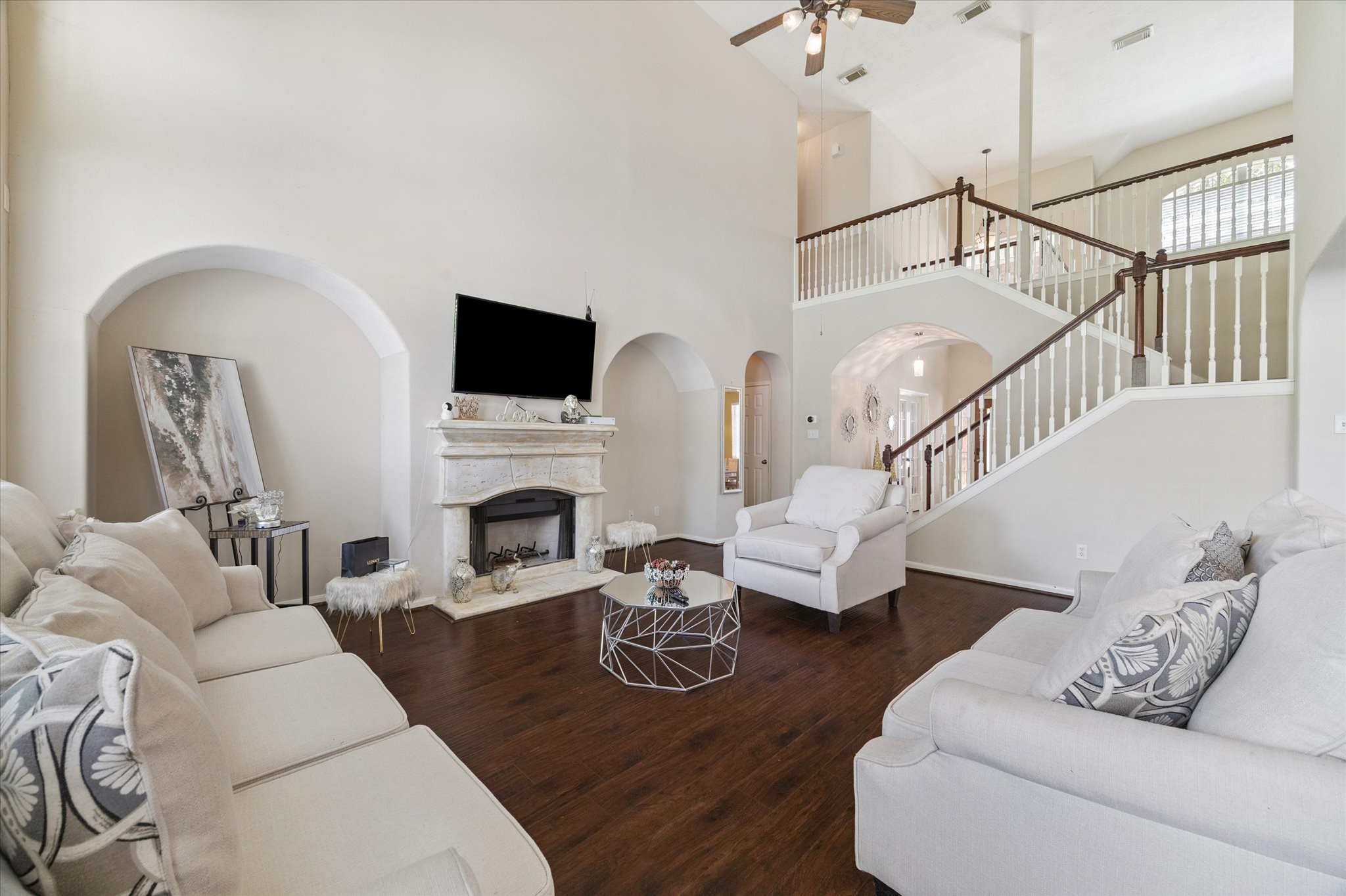 6306 Amelia Springs Drive Property Photo 11