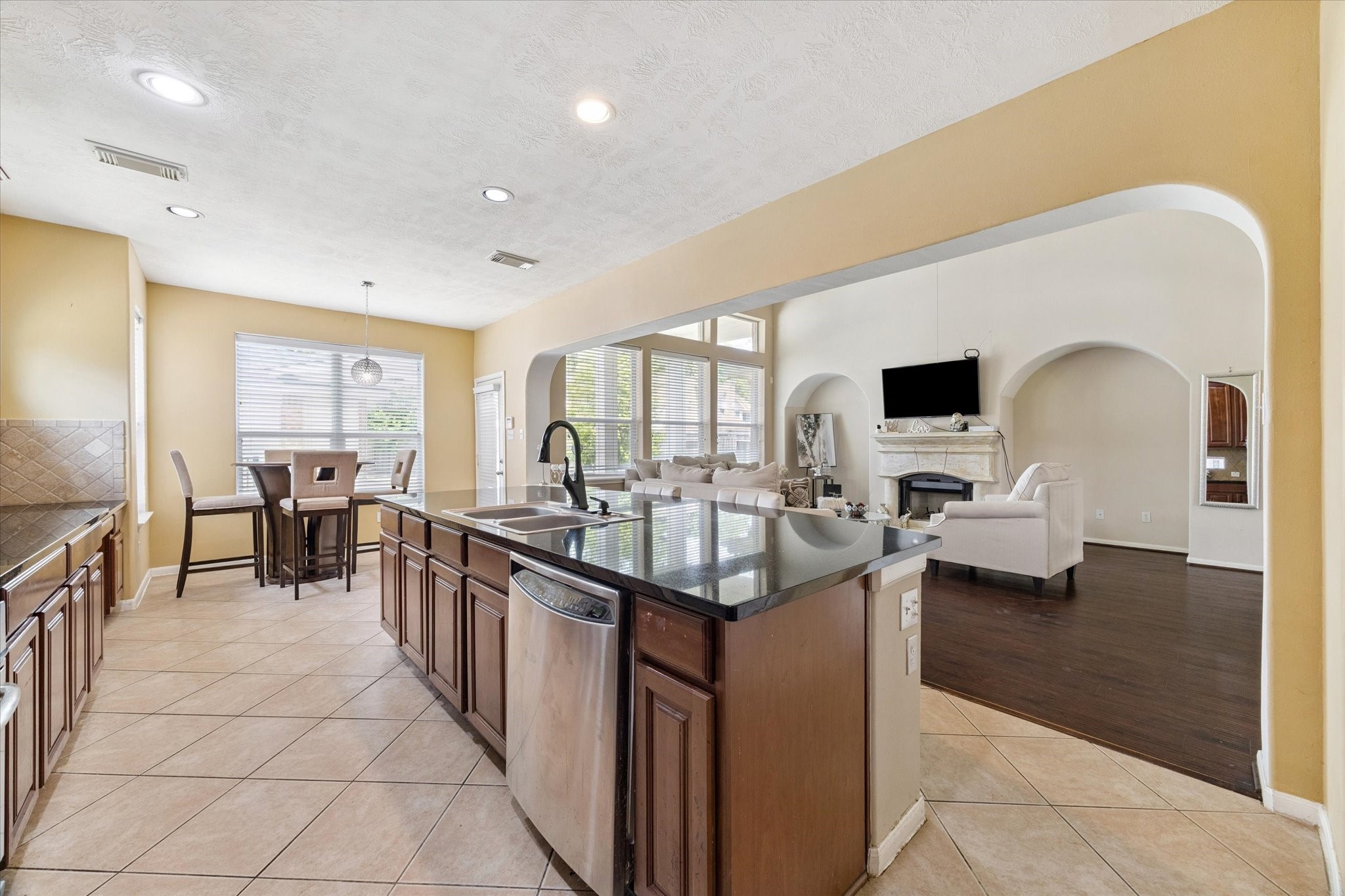 6306 Amelia Springs Drive Property Photo 16