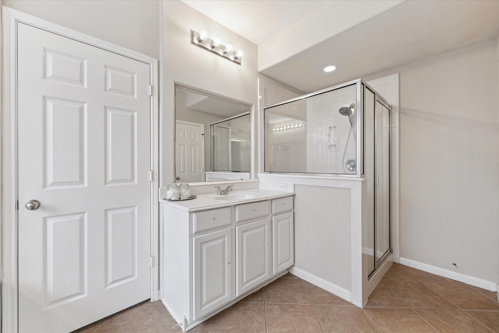 6306 Amelia Springs Drive Property Photo 25