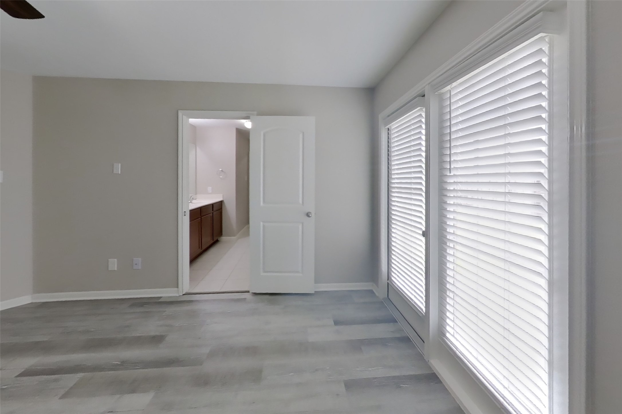333 Summer Horse Drive Property Photo 6
