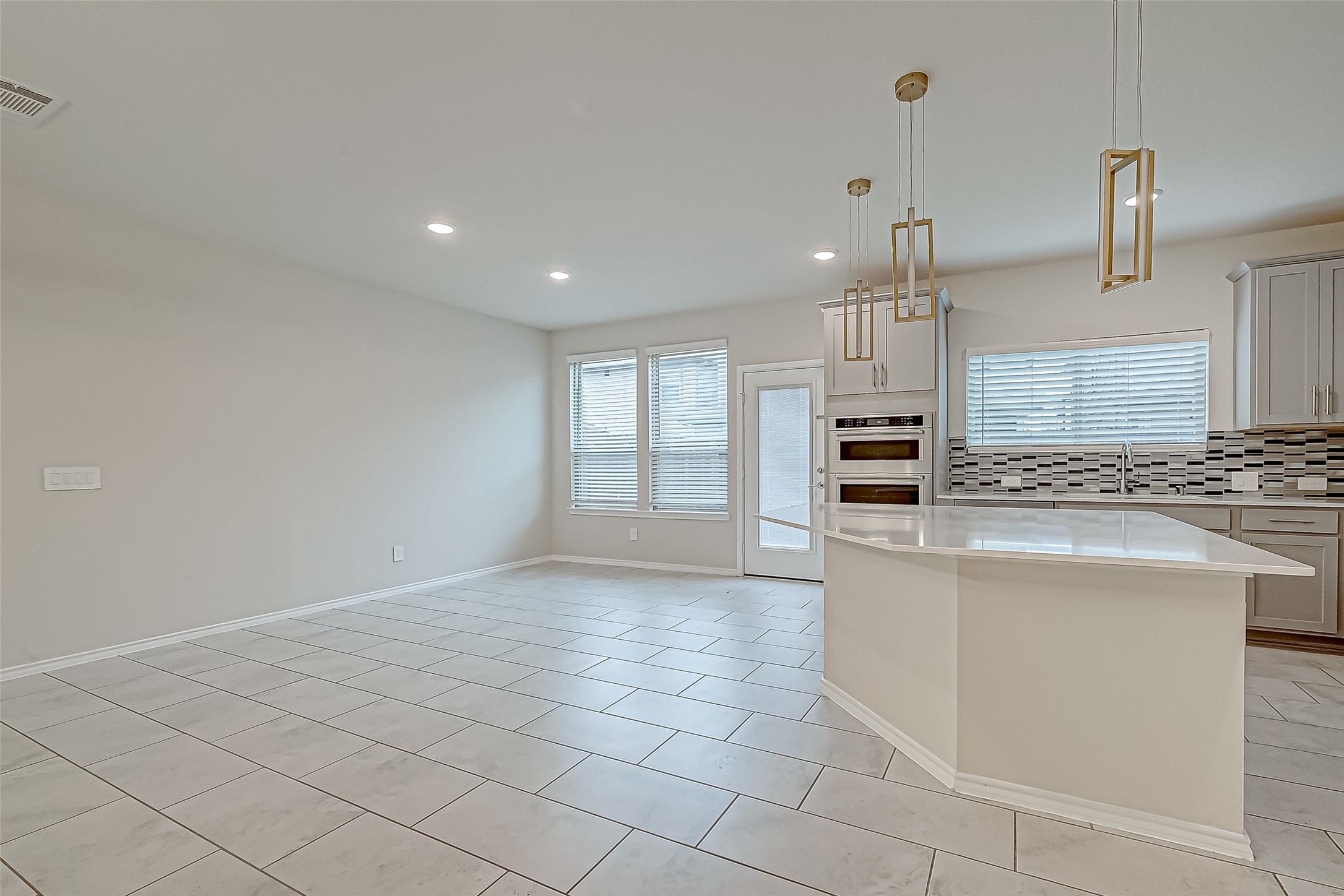 10511 Blankiet Lane Property Photo 7