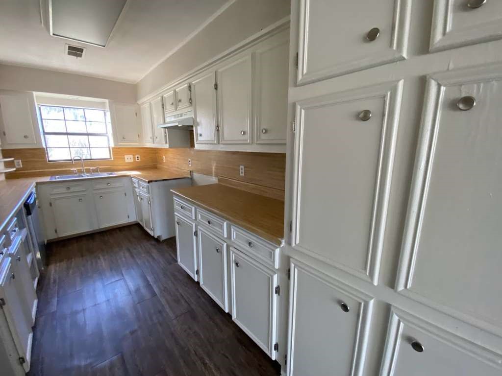 201 Ferguson Drive Property Photo 19