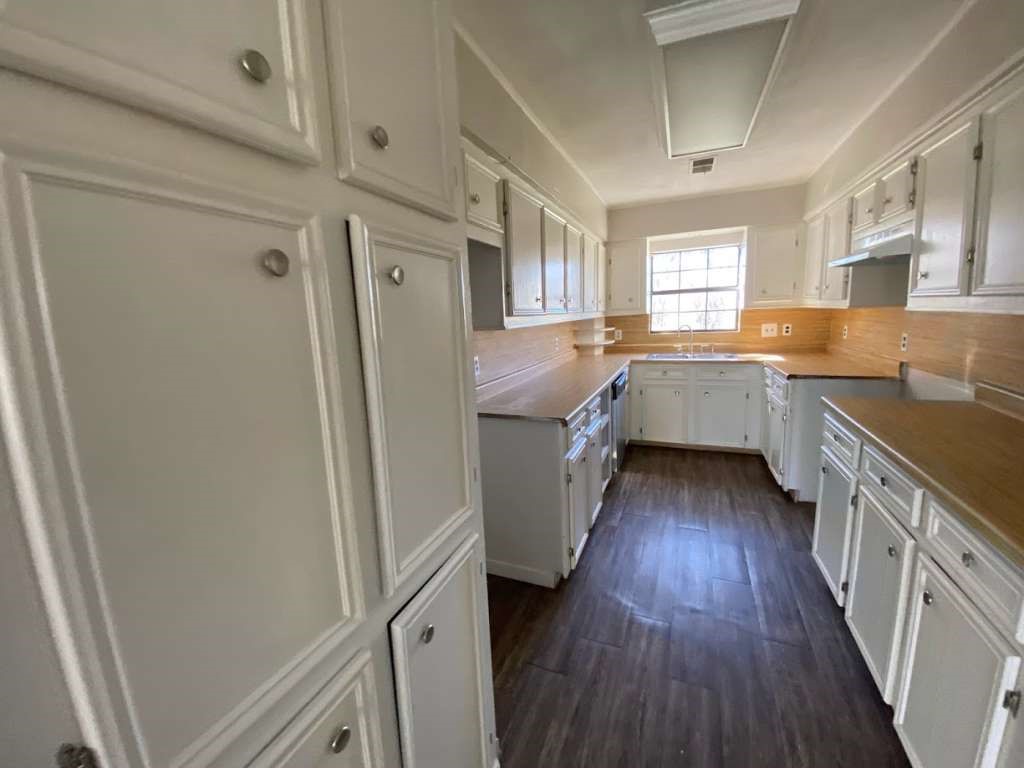 201 Ferguson Drive Property Photo 20