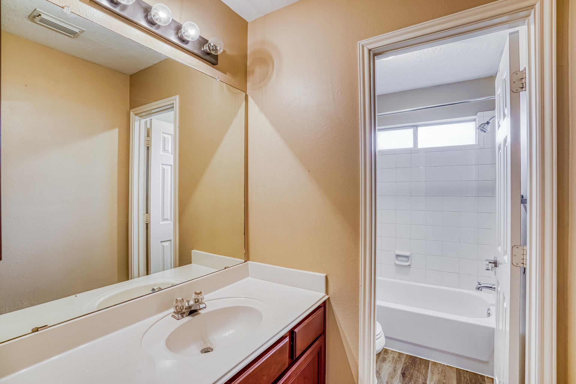 1122 Chase Park Drive Property Photo 13