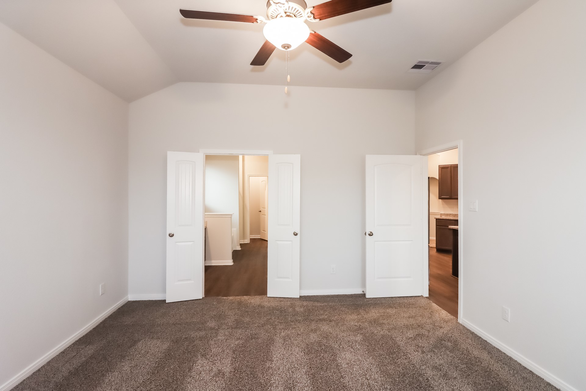26020 Babe Ruth Drive Property Photo 8