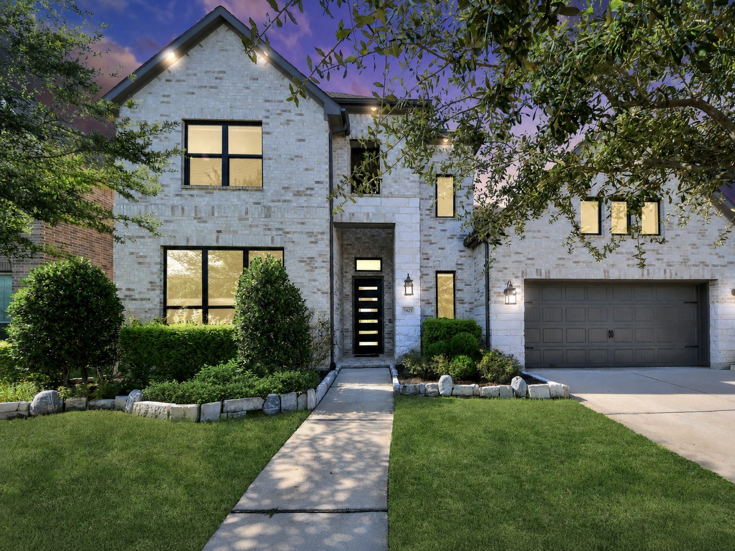 1423 Hackberry Heights Drive Property Photo 1