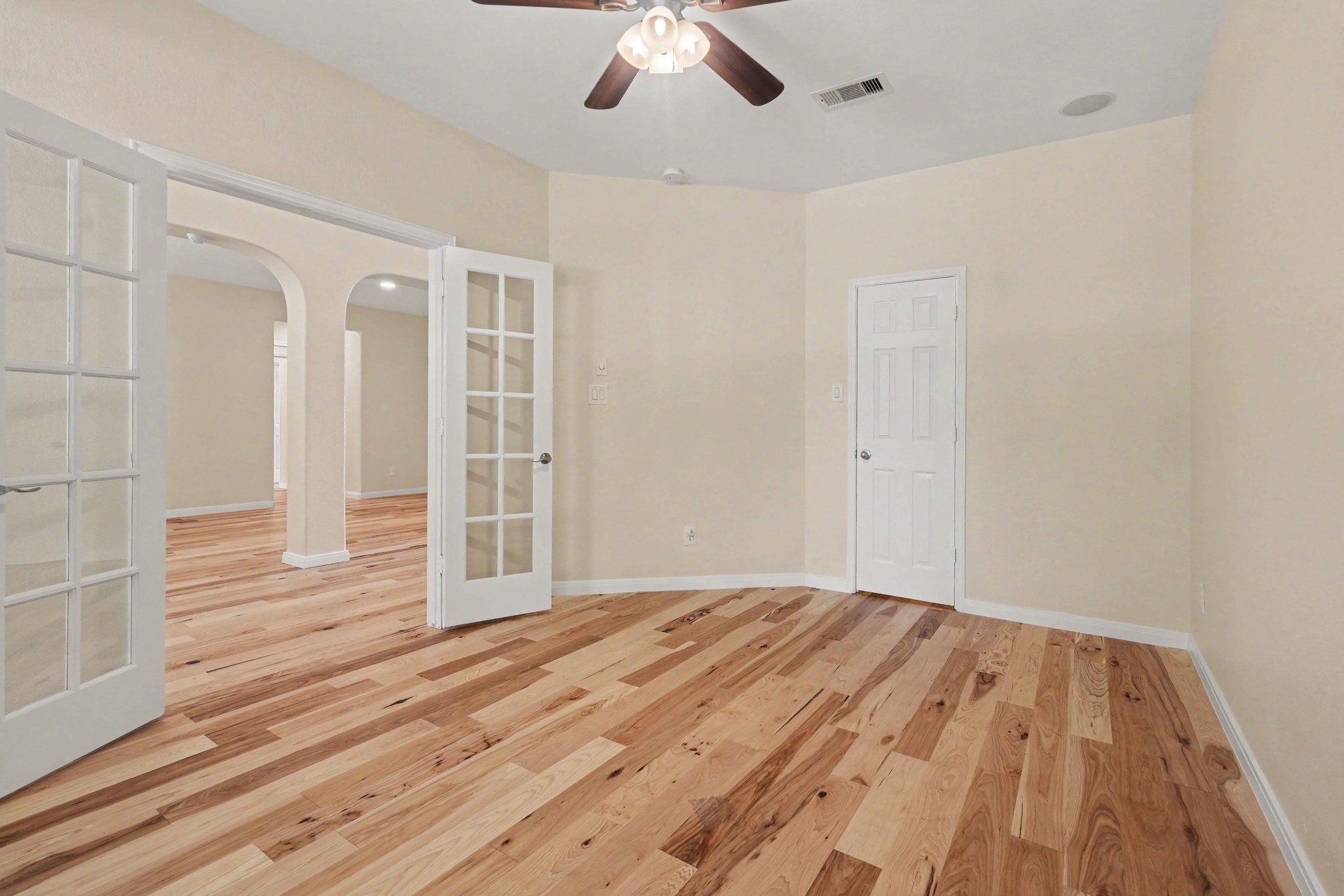 19507 Salt Grass Meadow Drive Property Photo 8