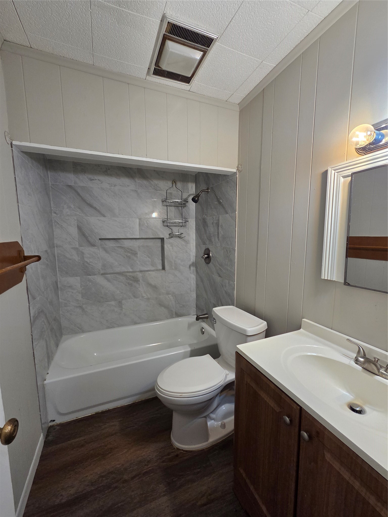 122 S Willow Street Property Photo 11