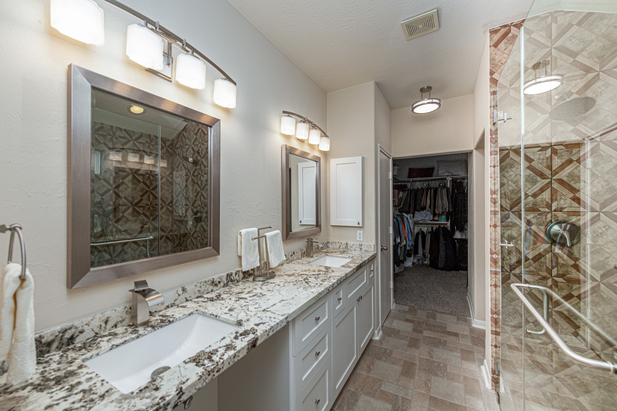 522 Arbor Green Lane Property Photo 17