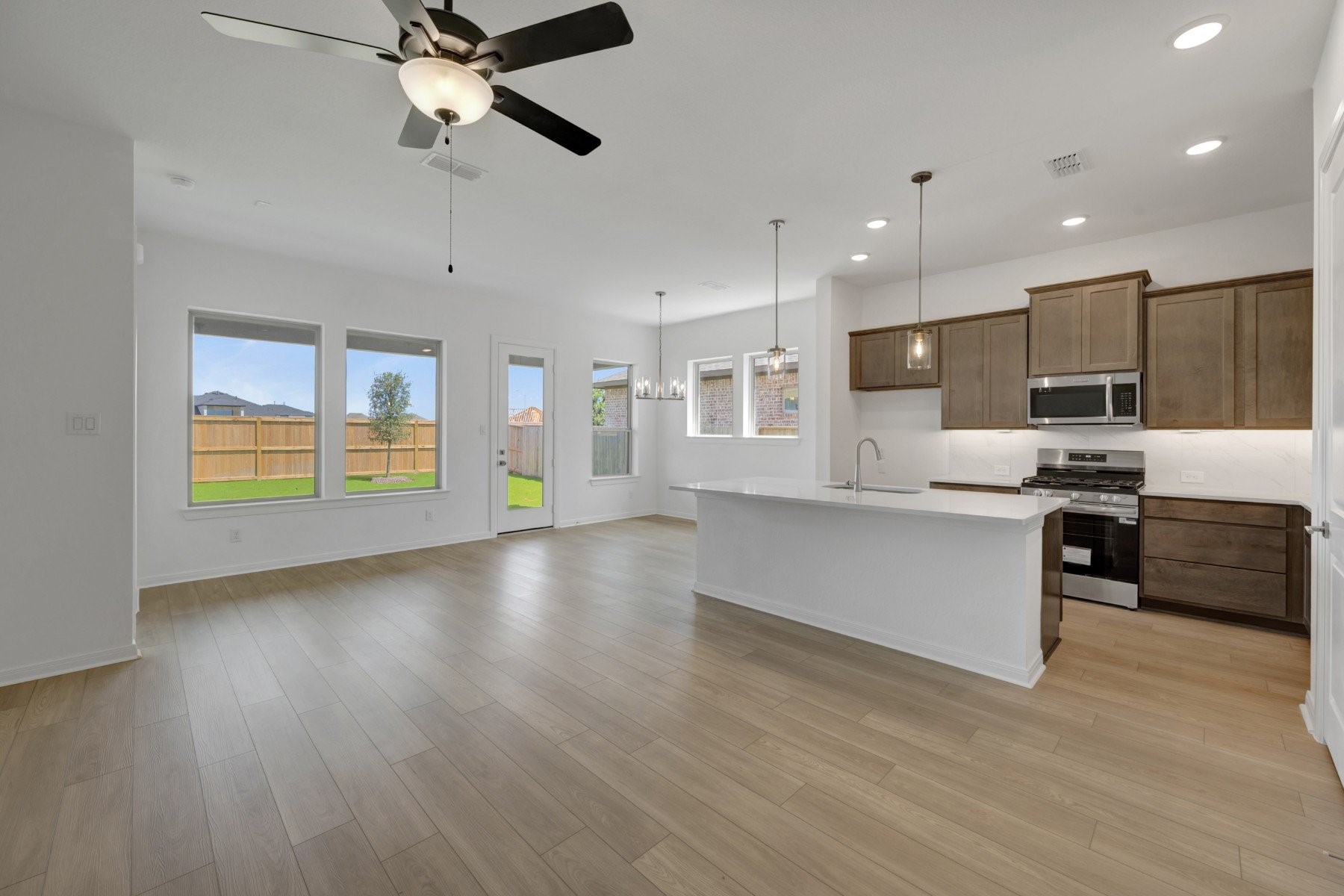 6034 Cottontail Lane Property Photo 10