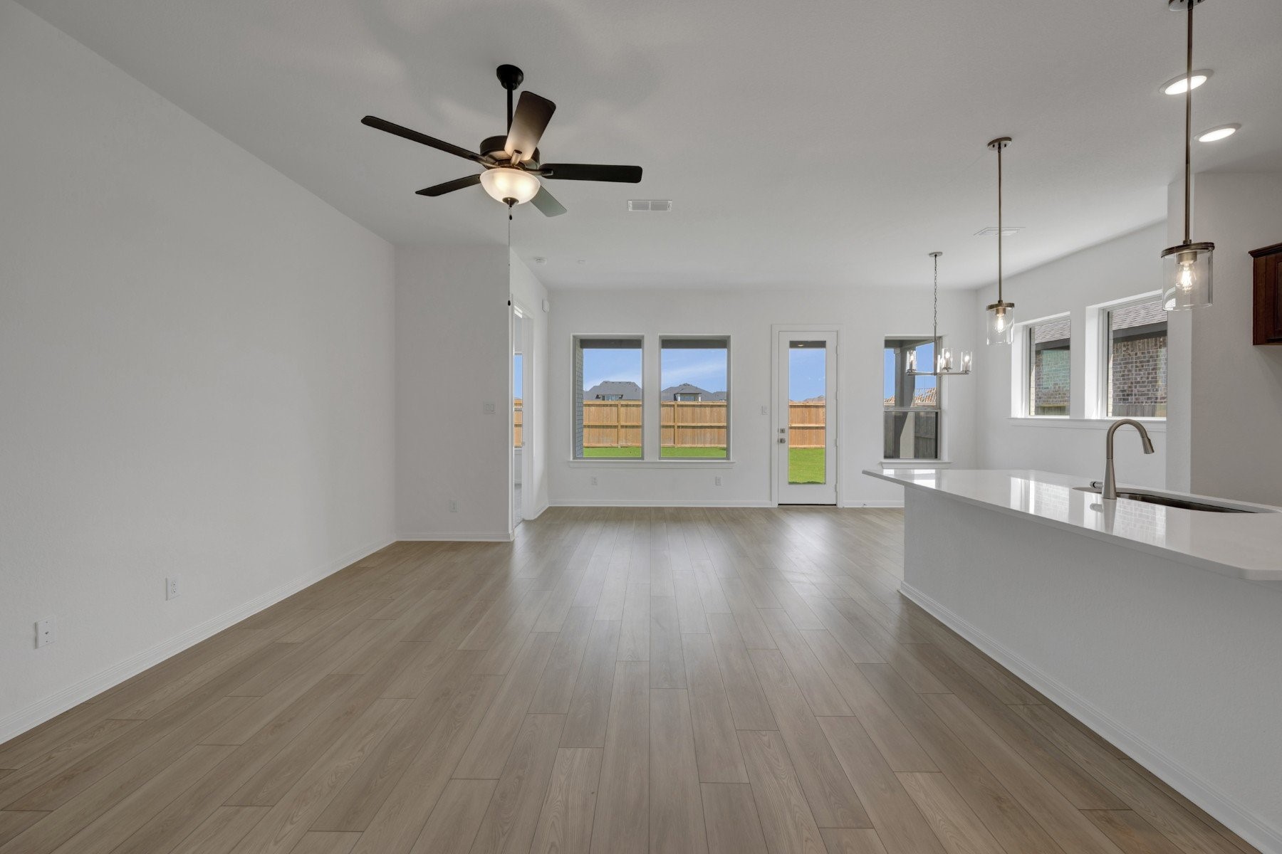 6034 Cottontail Lane Property Photo 12
