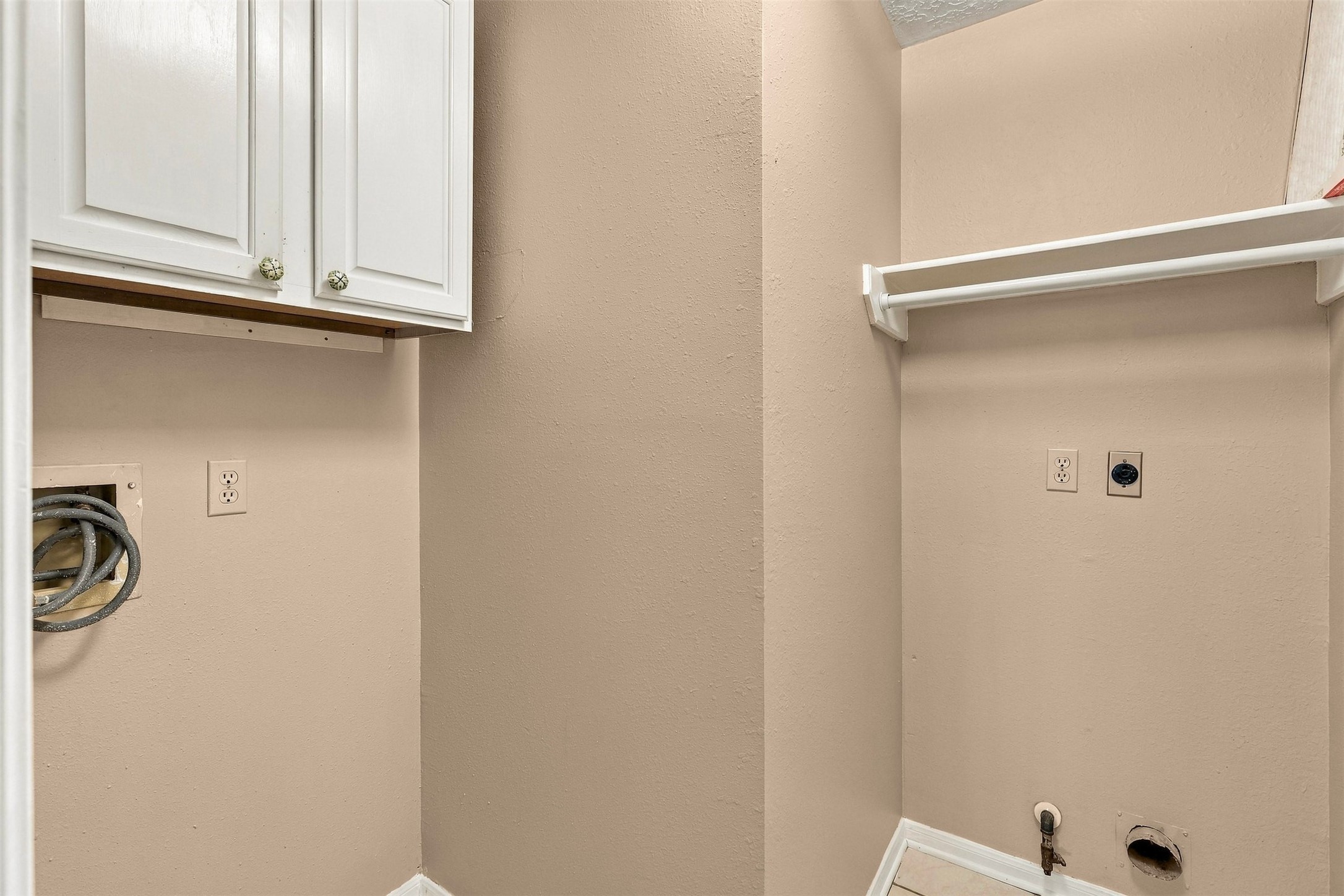 3407 Crystal Dove Drive Property Photo 22