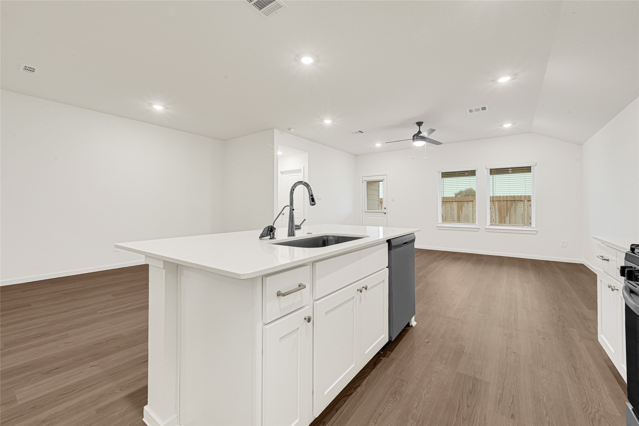 9114 Sunset Marina Way Property Photo 13
