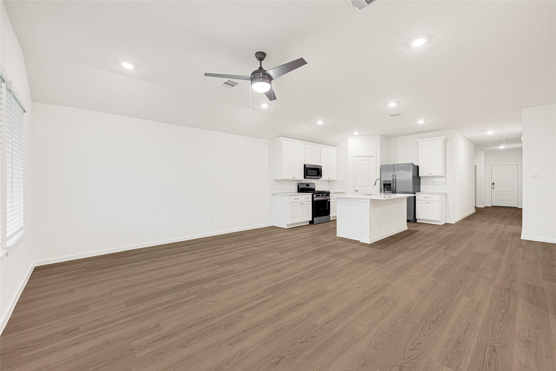 9114 Sunset Marina Way Property Photo 17
