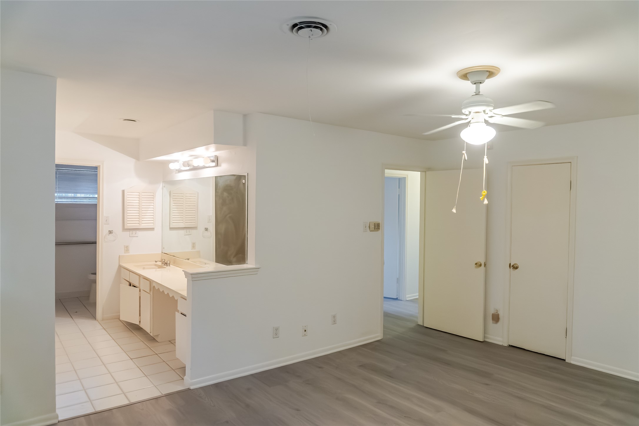 8526 Dashwood Drive Property Photo 10