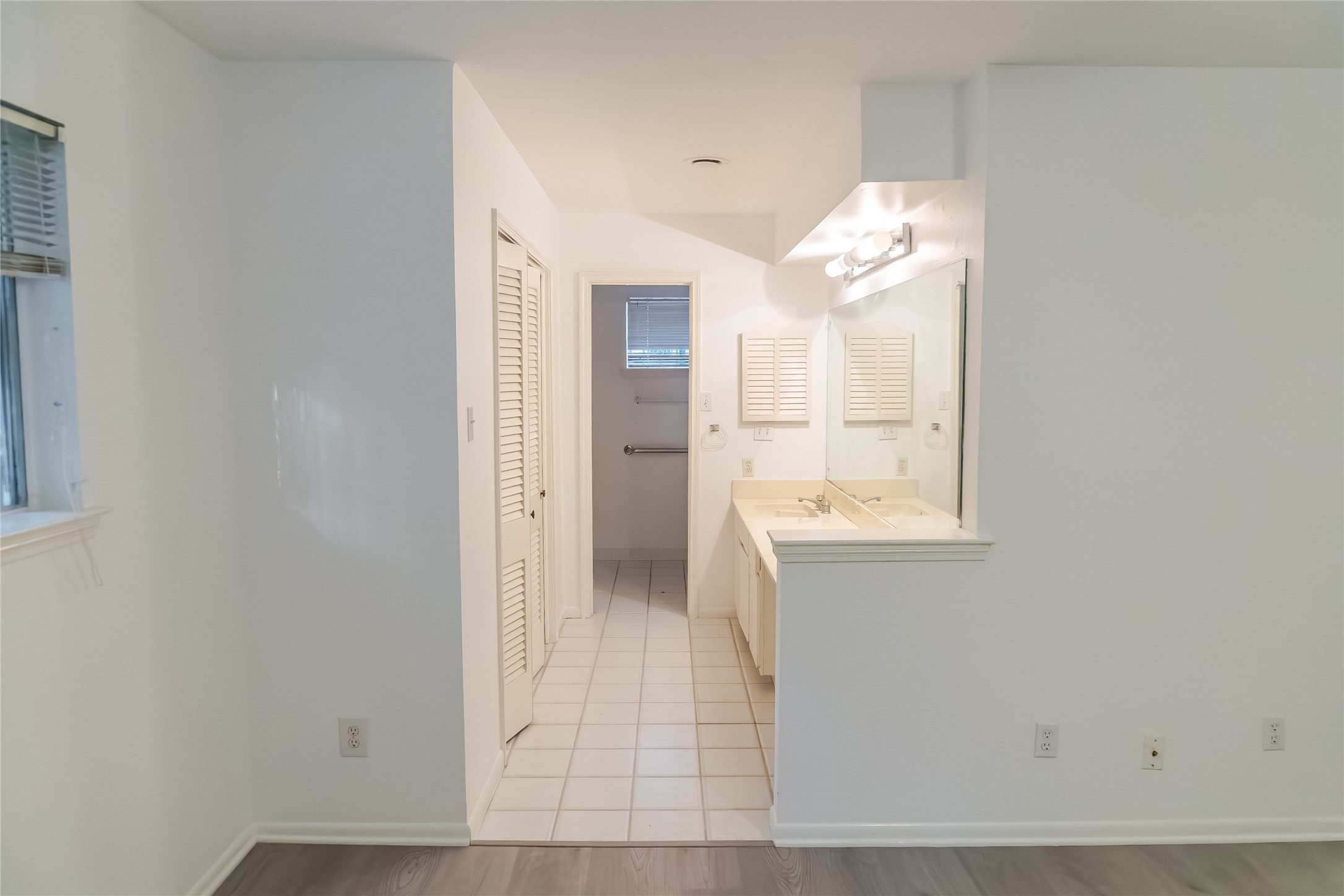 8526 Dashwood Drive Property Photo 12