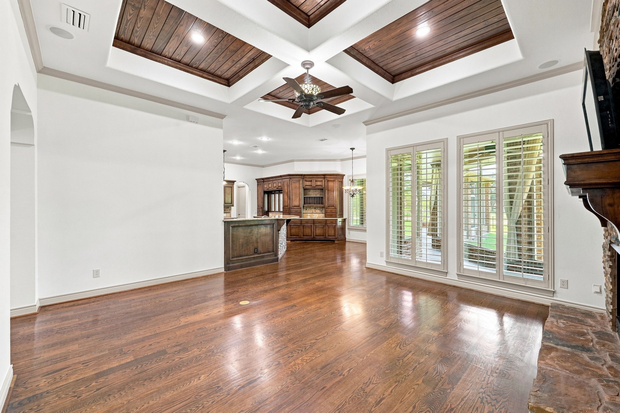 5411 Woodbury Street Property Photo 13
