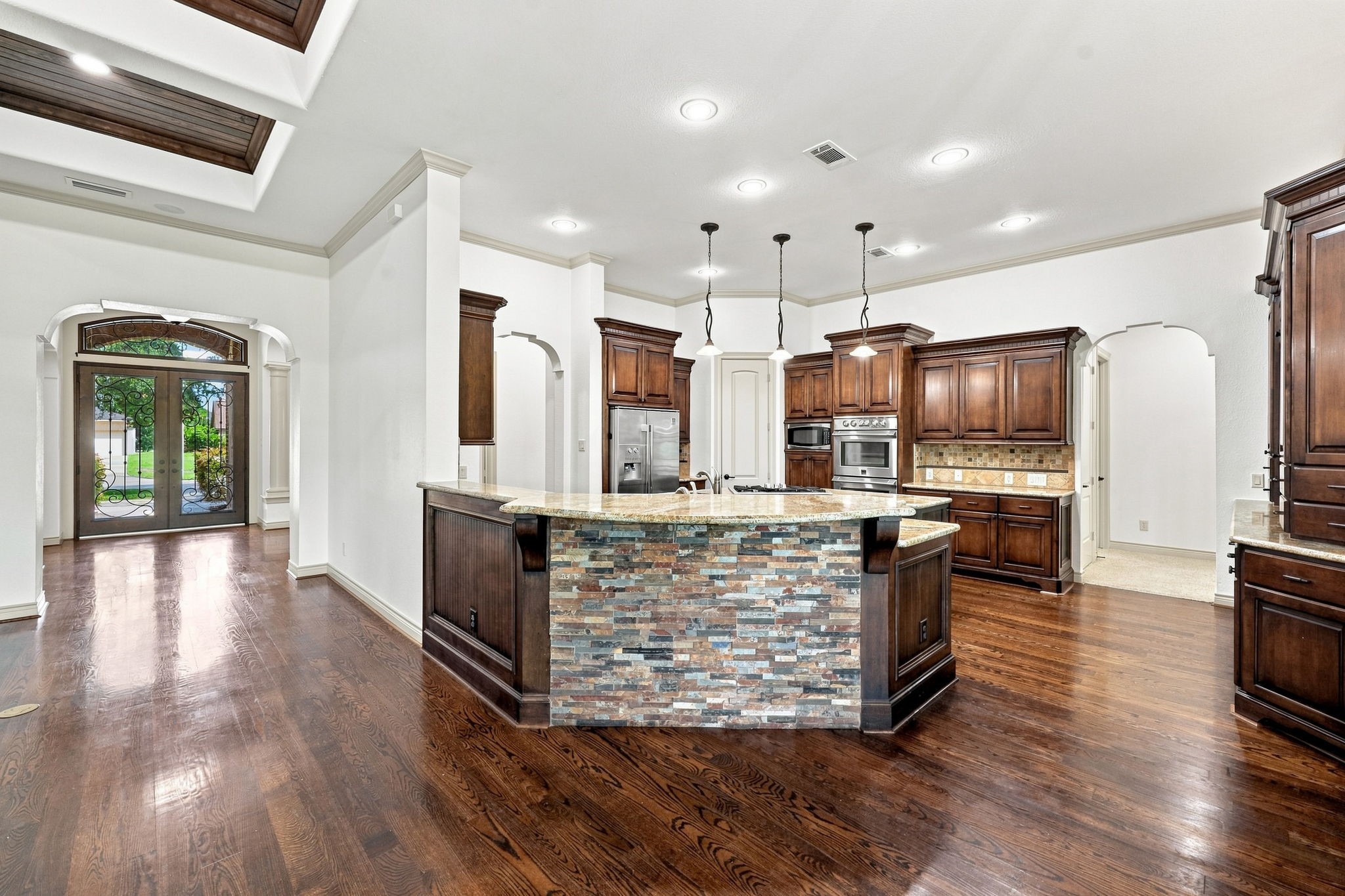 5411 Woodbury Street Property Photo 14