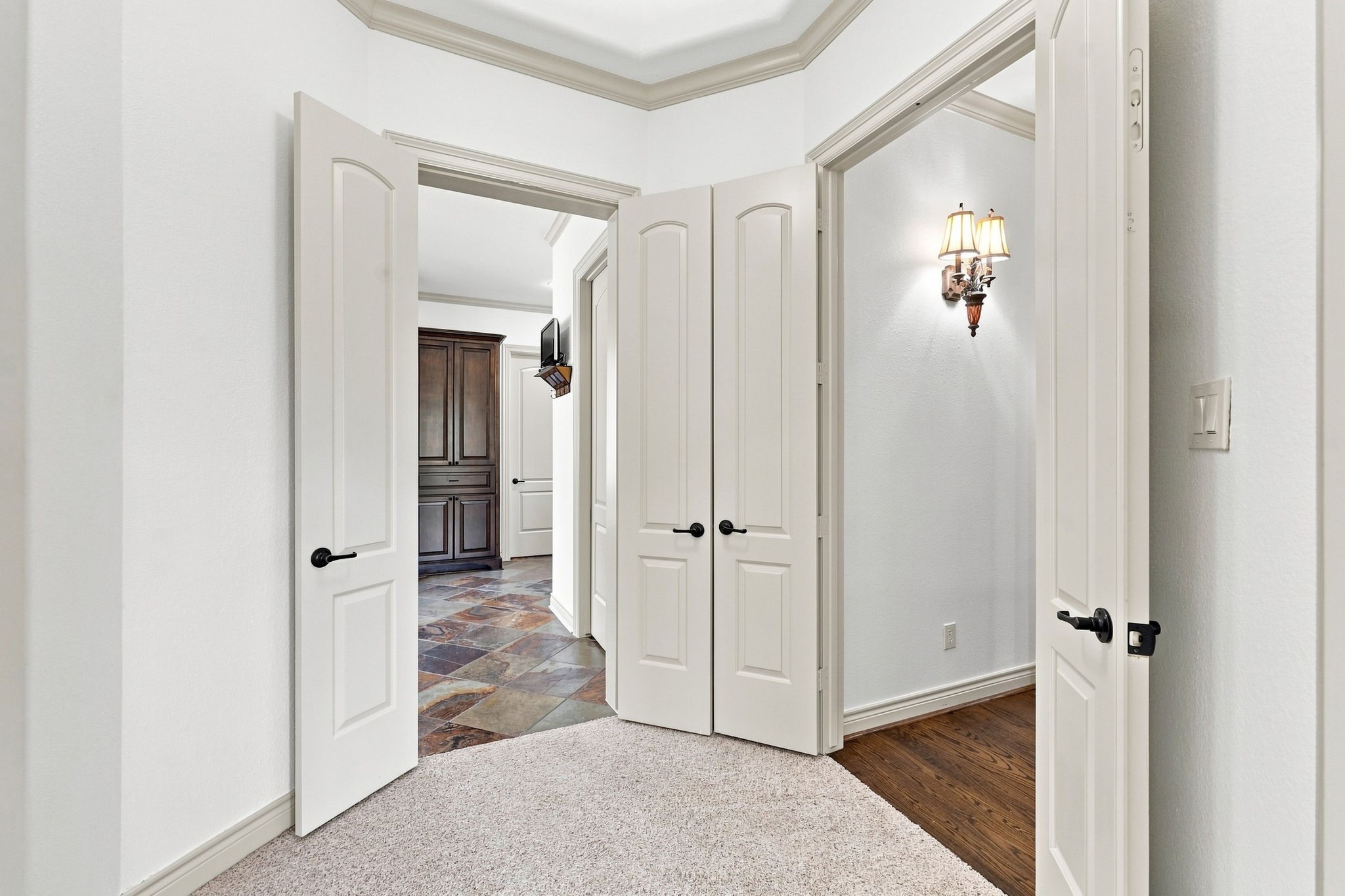 5411 Woodbury Street Property Photo 21