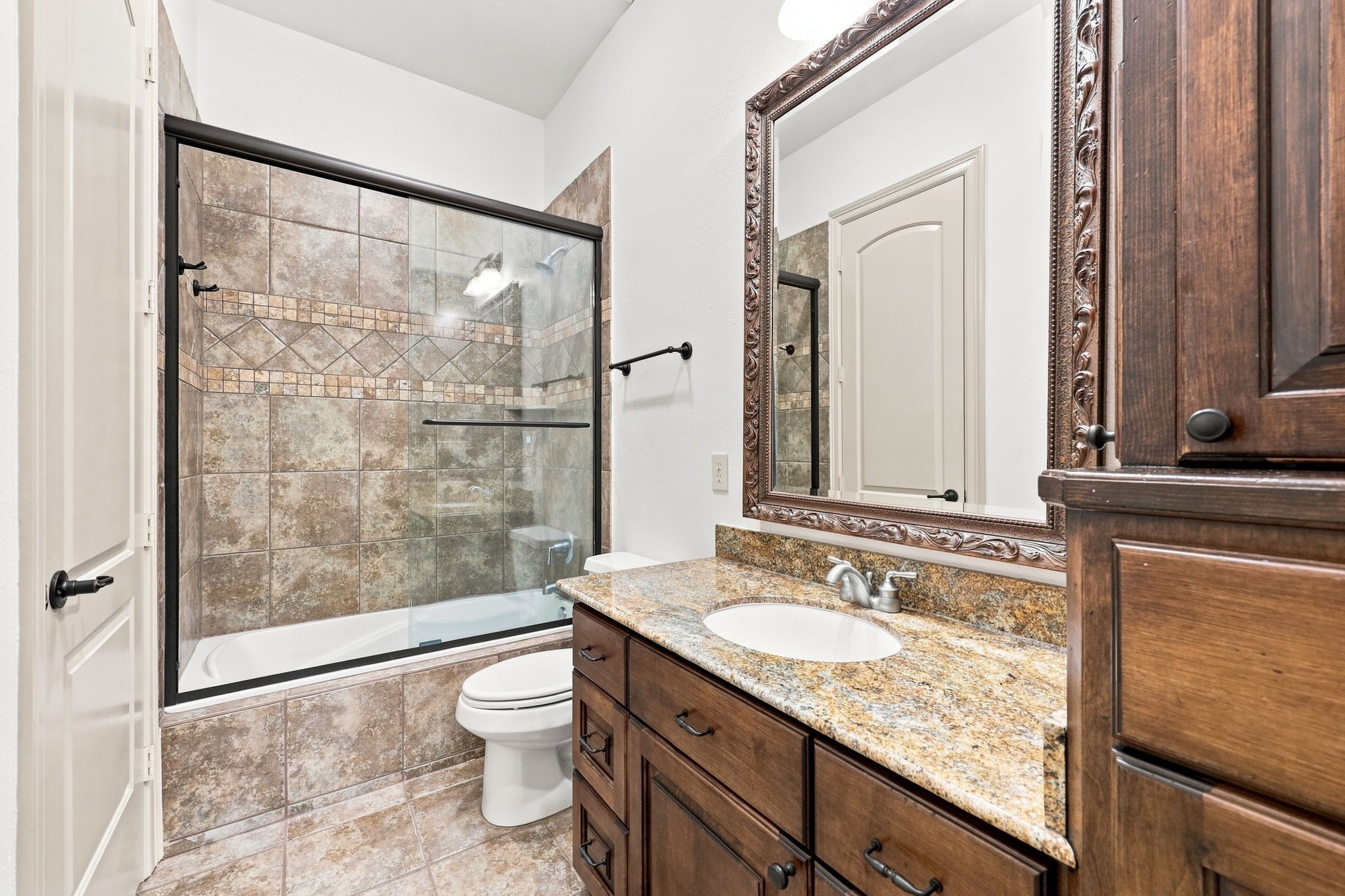 5411 Woodbury Street Property Photo 36